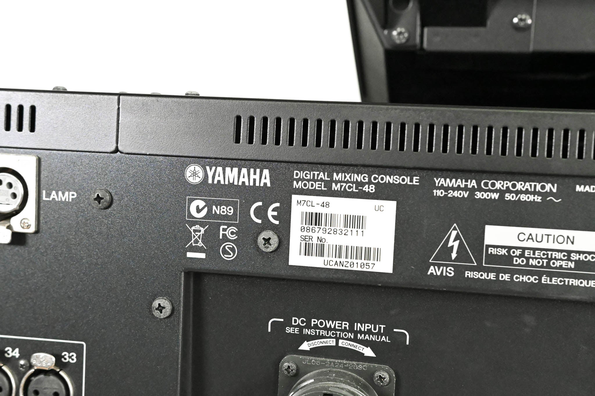 Yamaha M7CL-48 48-Channel Digital Audio Mixing Console