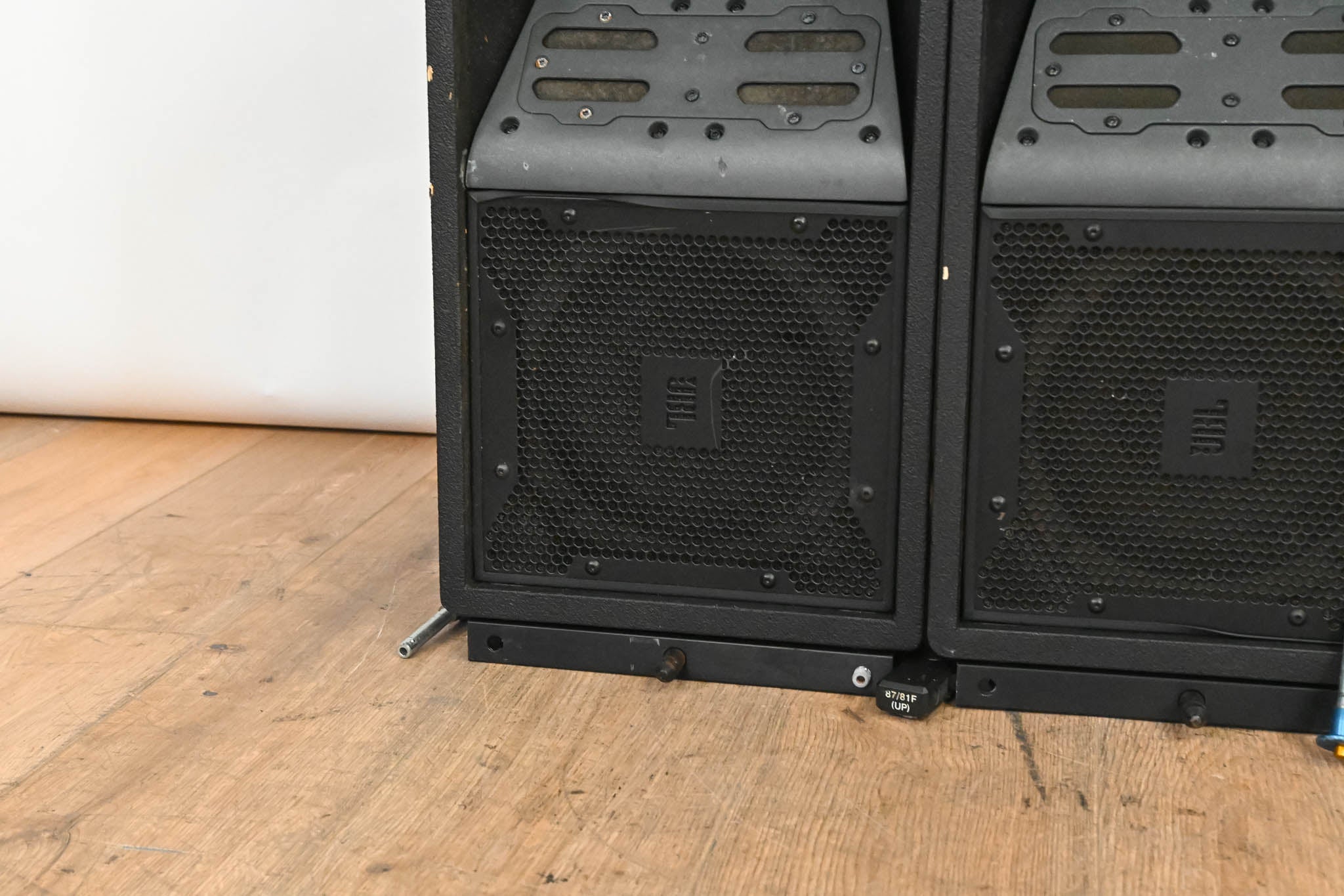 JBL VT4887 Compact Bi-Amplified 3-Way Line Array Element (PAIR)