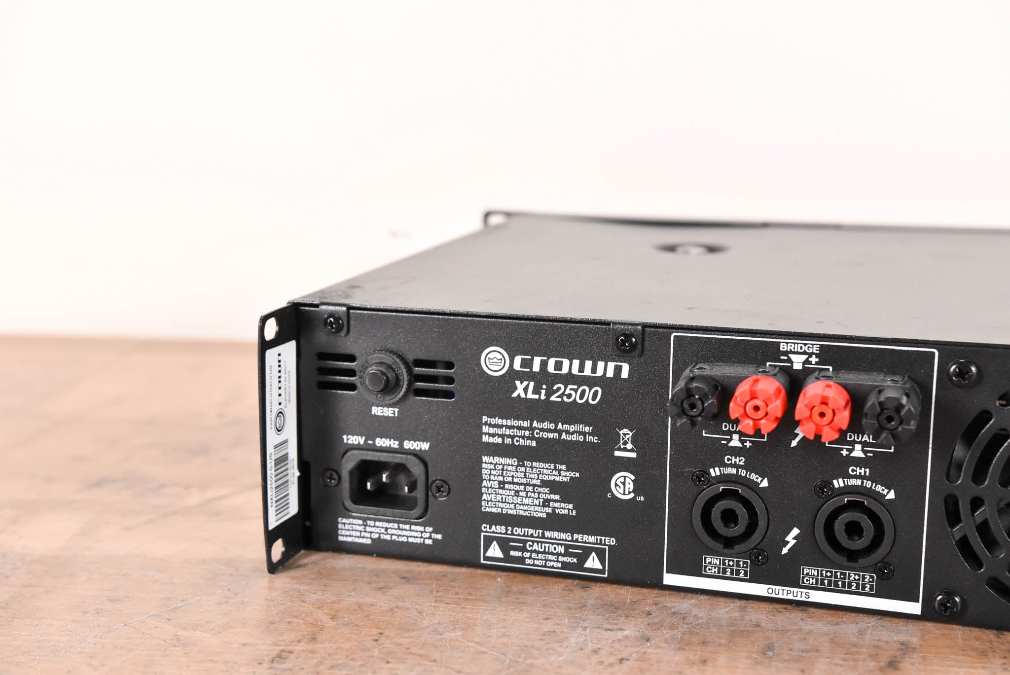 Crown XLi 2500 Two-Channel Power Amplifier