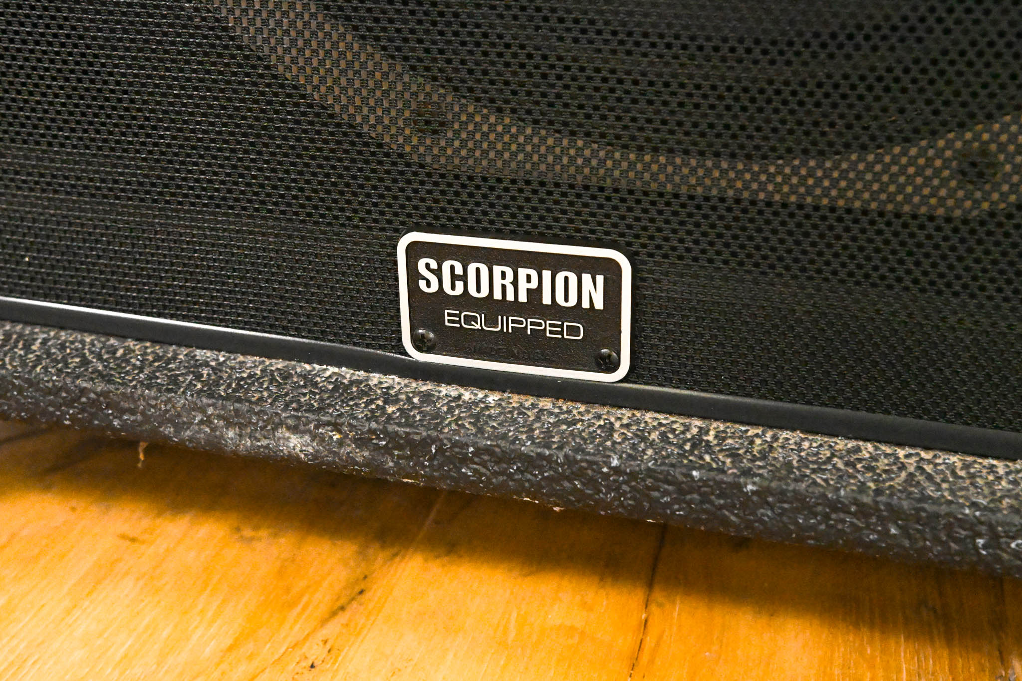 Peavey KB300 300W 1x15" Keyboard Amplifier with Scorpion Speaker