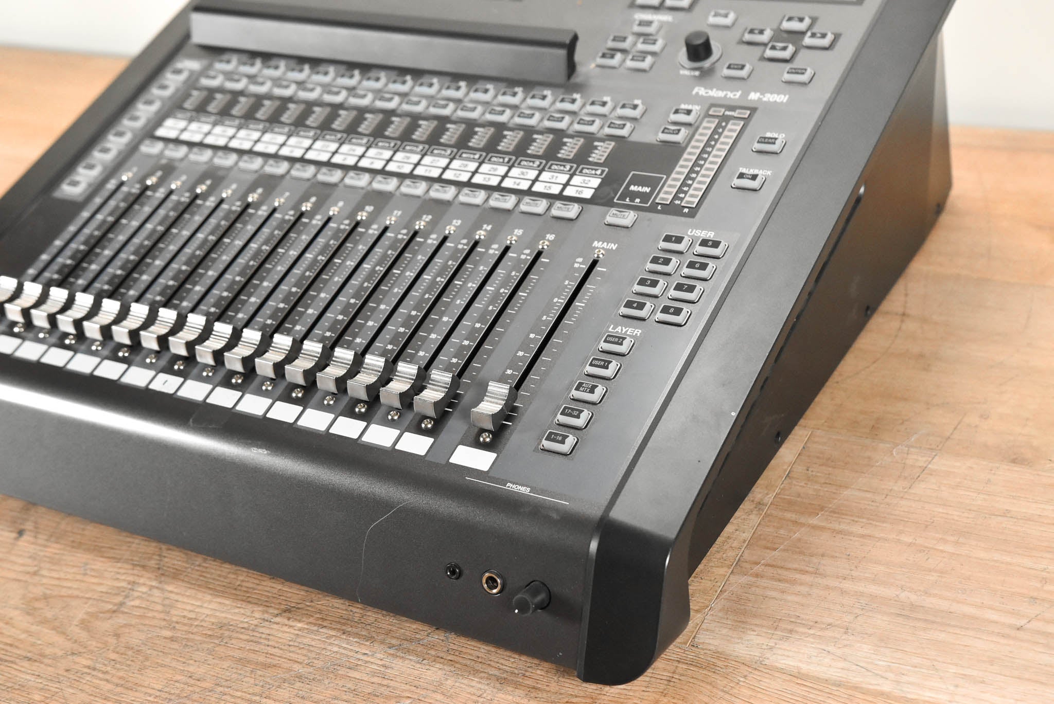 Roland M-200i 32-Channel Live Digital V-Mixer Console