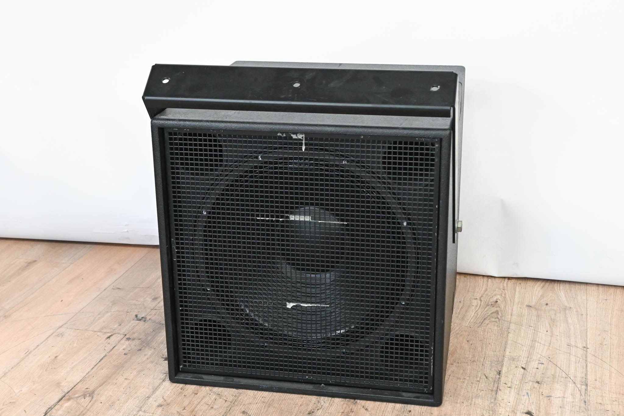 d&b audiotechnik Ci-SUB 18" Compact Bass-Reflex Passive Subwoofer