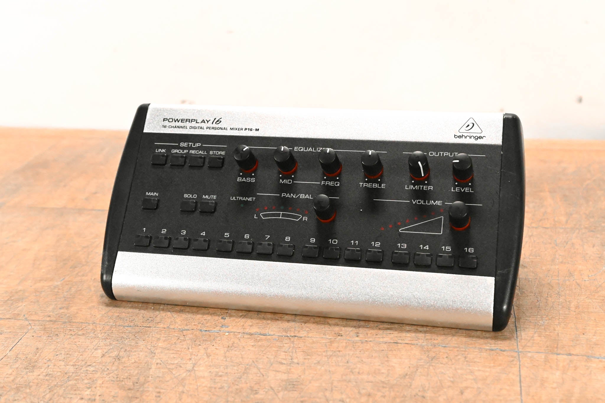 Behringer Powerplay P16-M 16-Channel Digital Personal Mixer