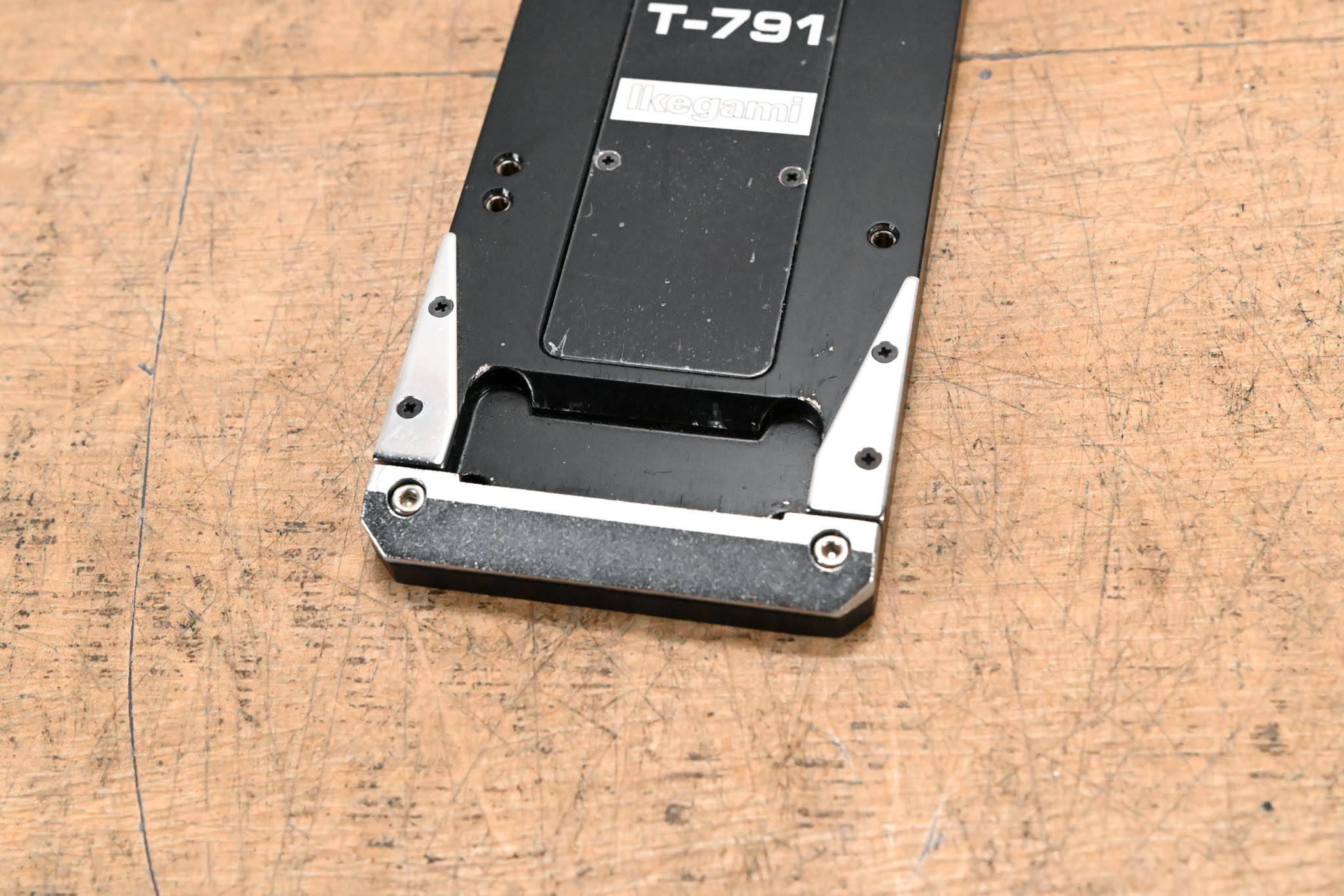 Ikegami T-791 Tripod Mounting Plate