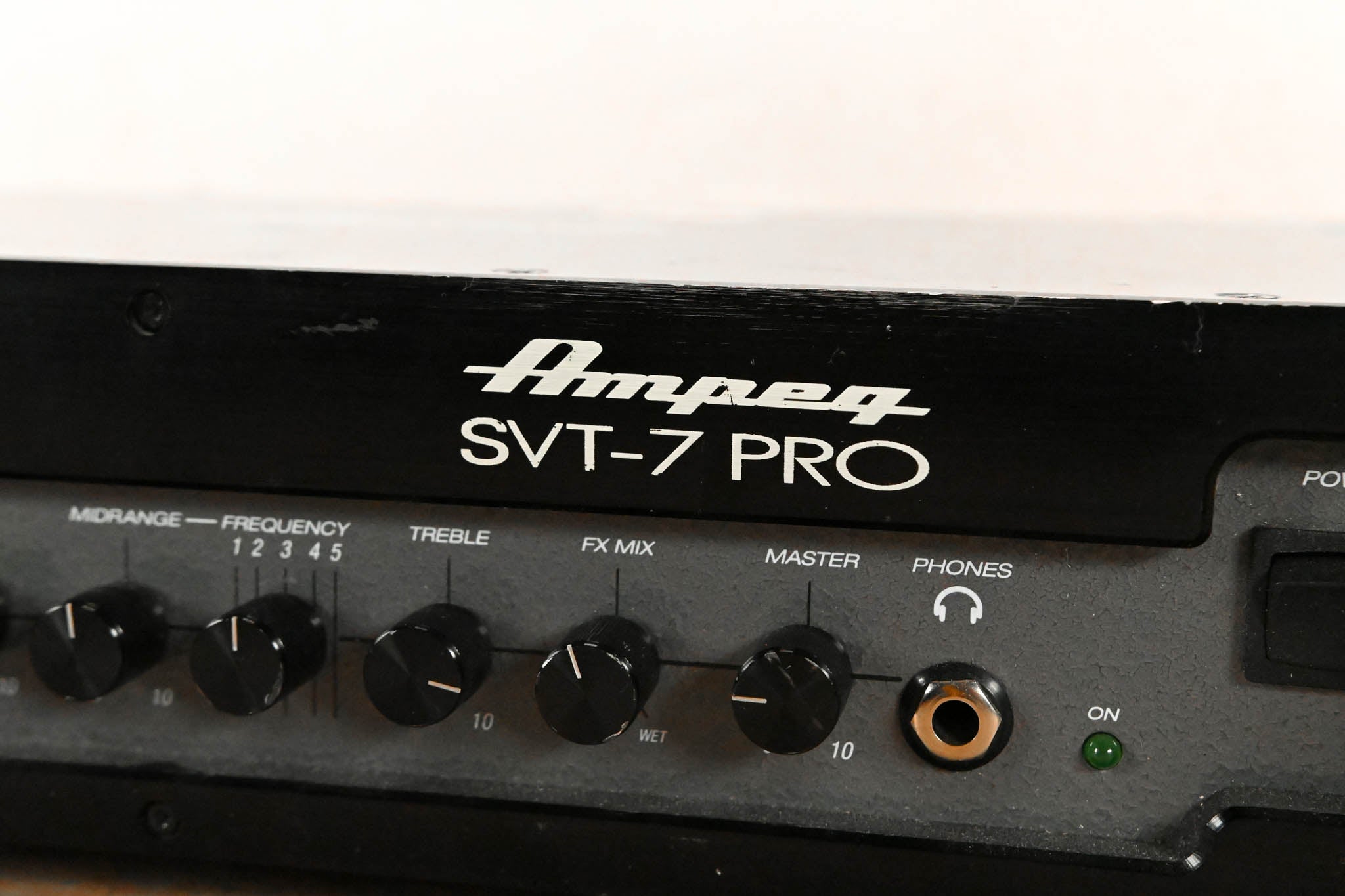Ampeg SVT-7 PRO 1000W Bass Amp Head