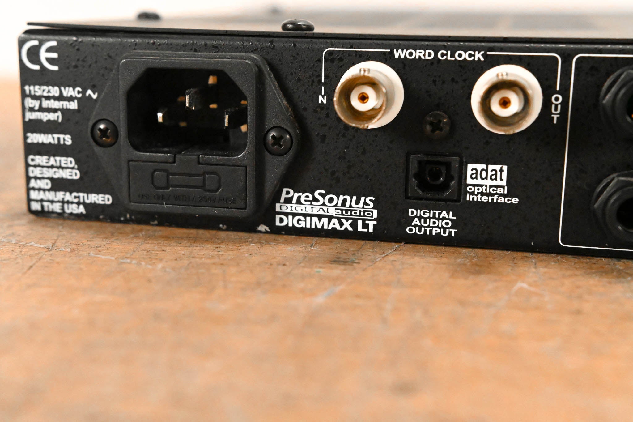 PreSonus DigiMax LT 8-Channel Microphone Preamp