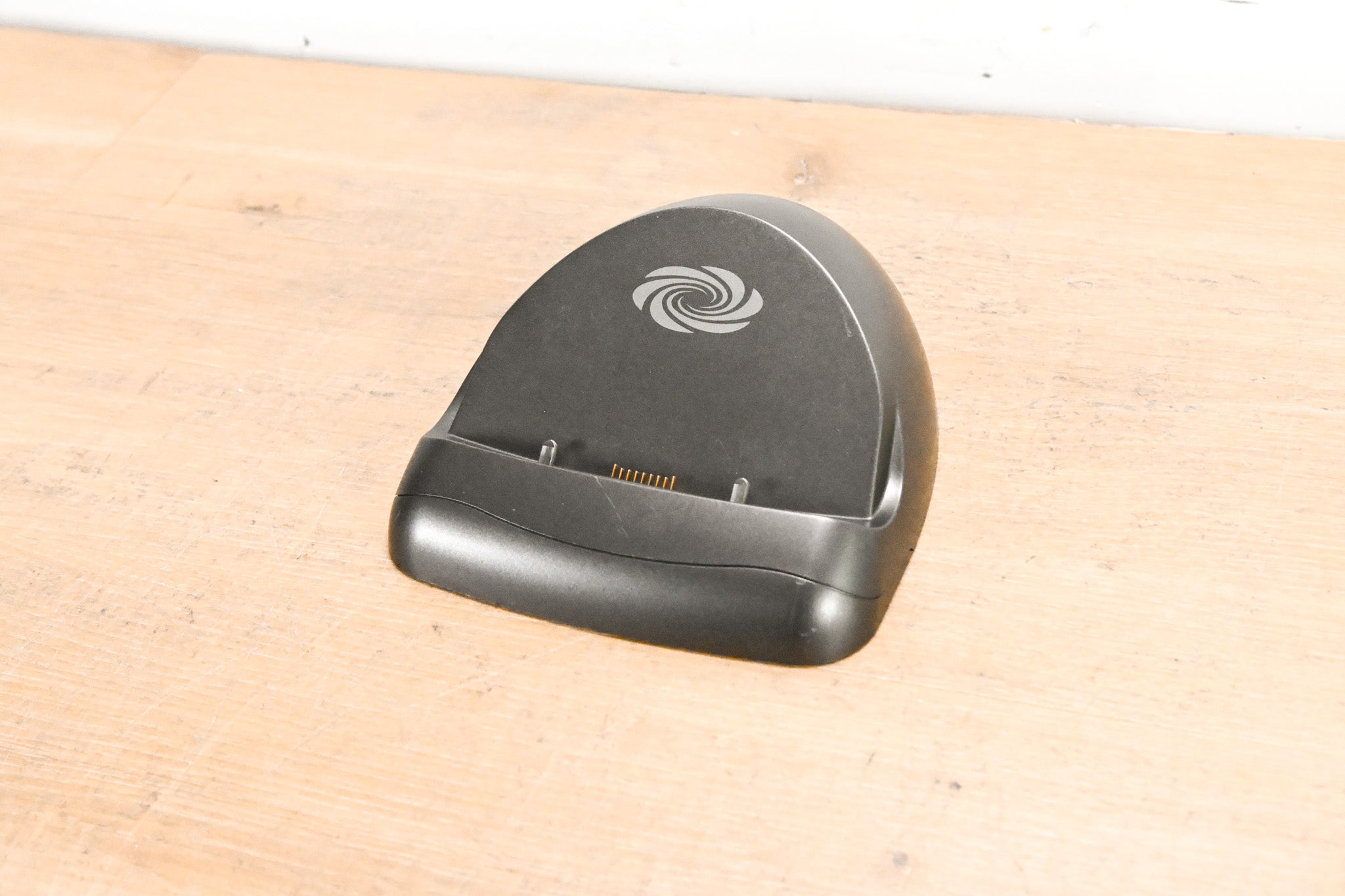 Crestron TPMC-8X-DS Desktop Docking Station for TPMC-8X Screen (NO PSU)