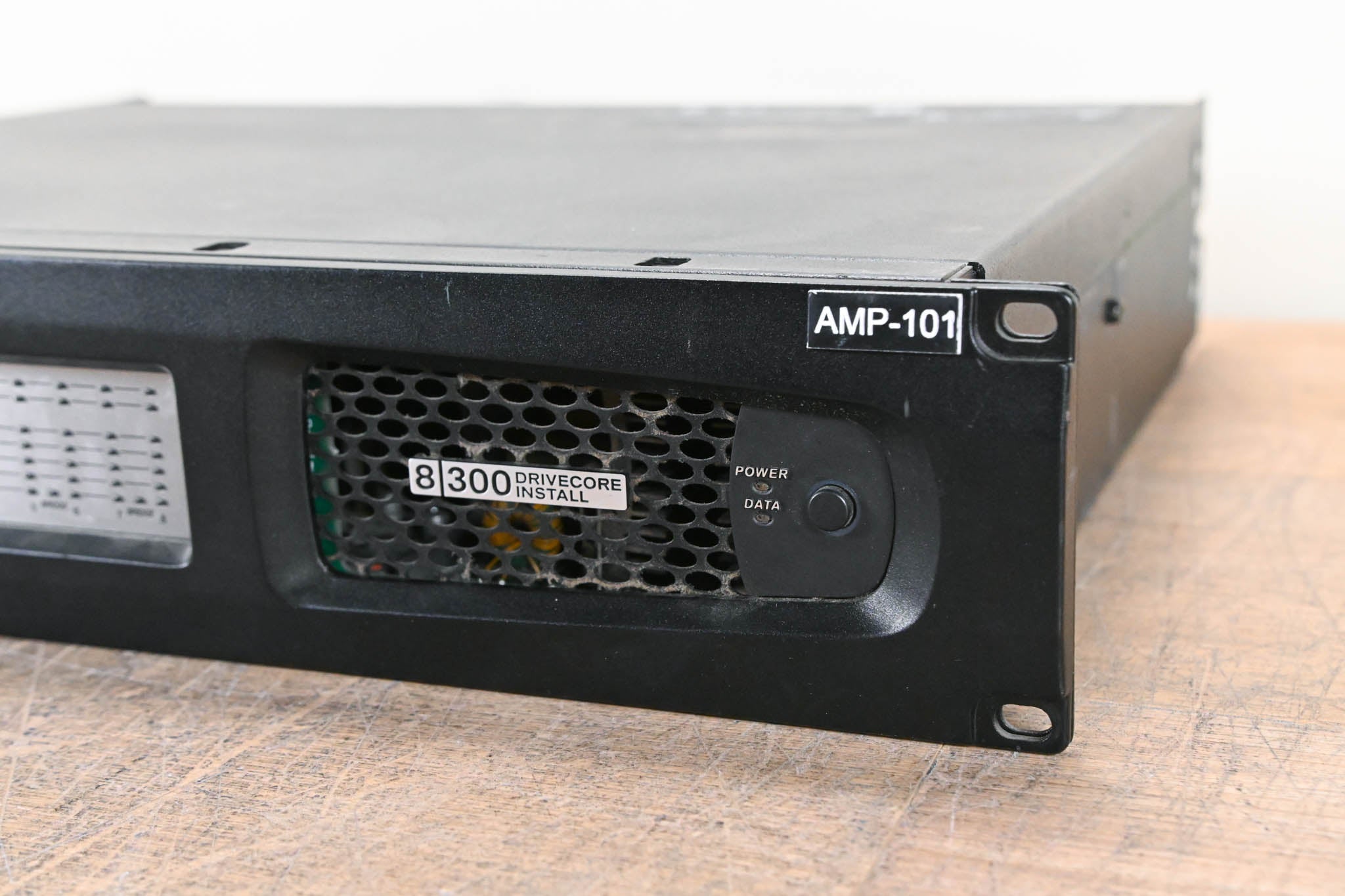 Crown DCi 8|300 DriveCore Install 8-Channel Power Amplifier