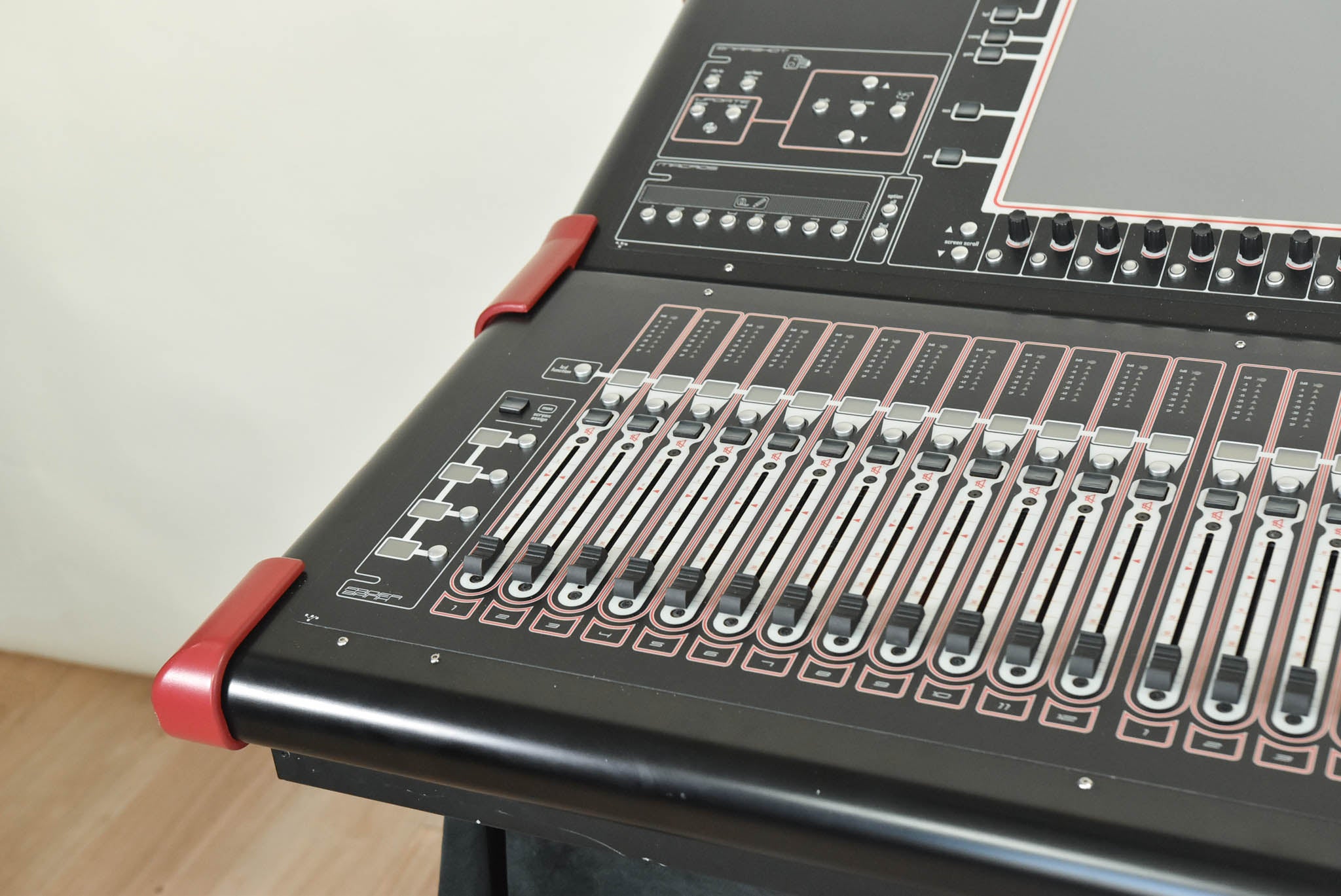 DiGiCo SD9 Digital Mixing Console with 96KHz D2-Rack