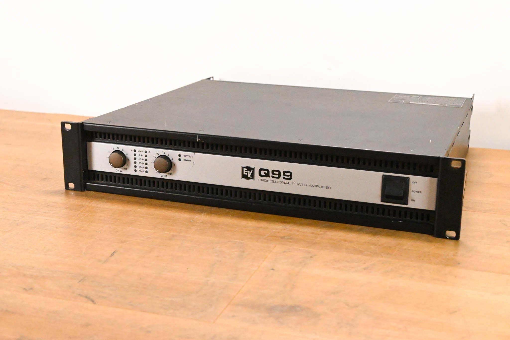 Electro-Voice (EV) Q99 2-Channel Class-H Power Amp 1250W/Ch at 2 Ohms
