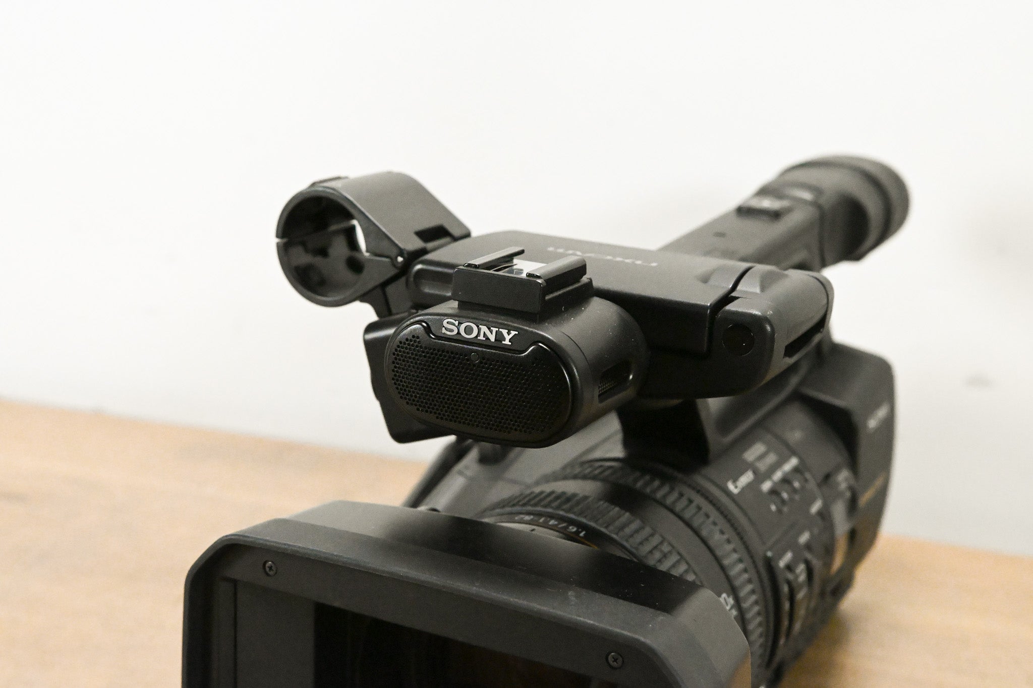 Sony HXR-NX5U NXCAM Professional Camcorder