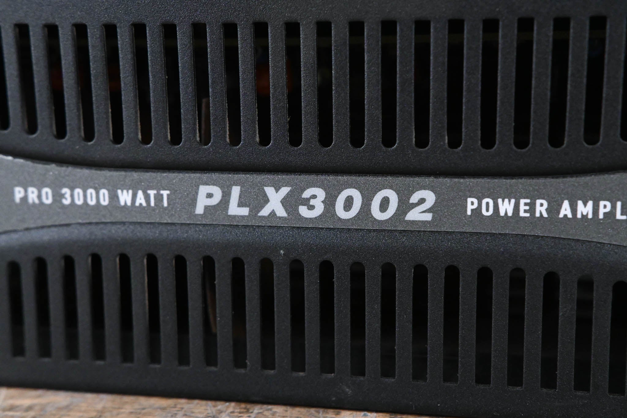 QSC PLX3002 2-Channel Power Amplifier