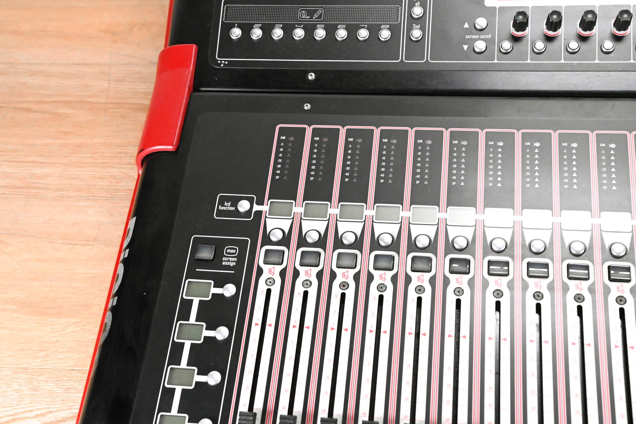 DiGiCo SD9 Digital Mixing Console