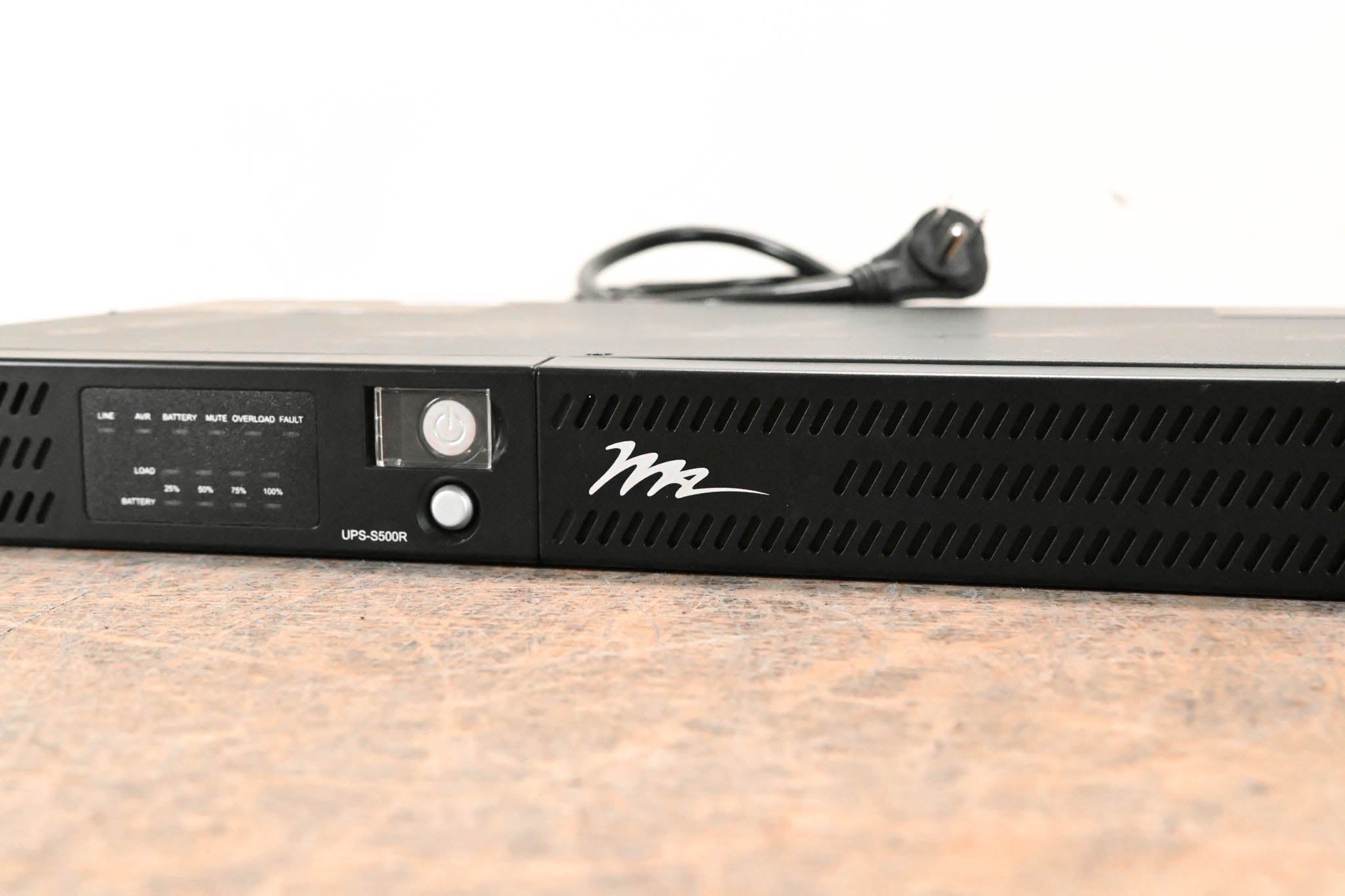 Middle Atlantic UPS-S500R Select Series Uninterruptible Power