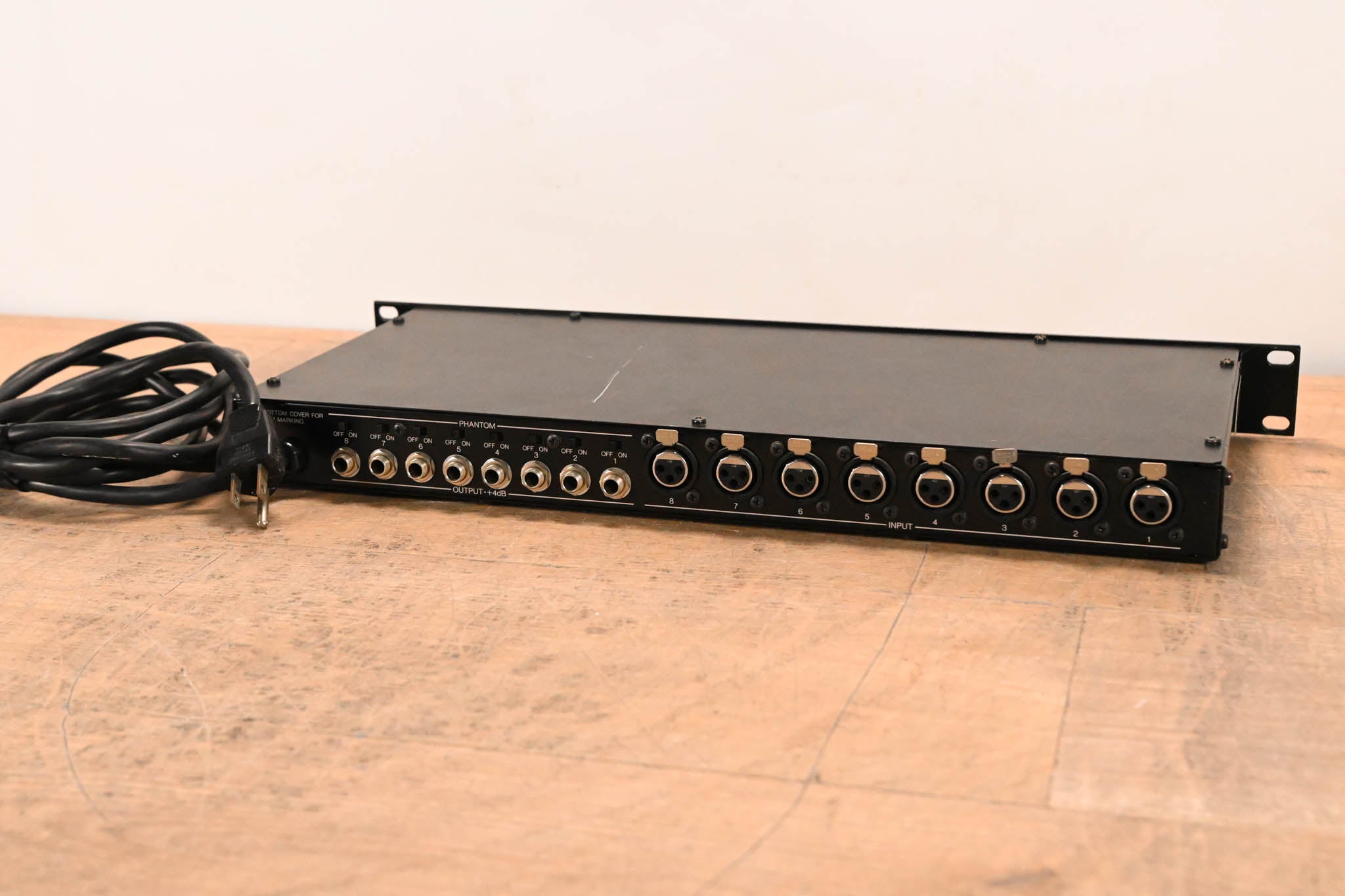 Yamaha MLA7 8-Channel Microphone/Line Amplifier