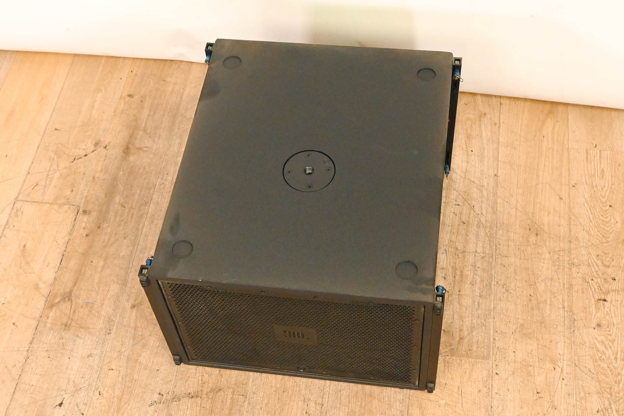 JBL VT4883 Subcompact Dual 12" Cardioid-Arrayable Subwoofer