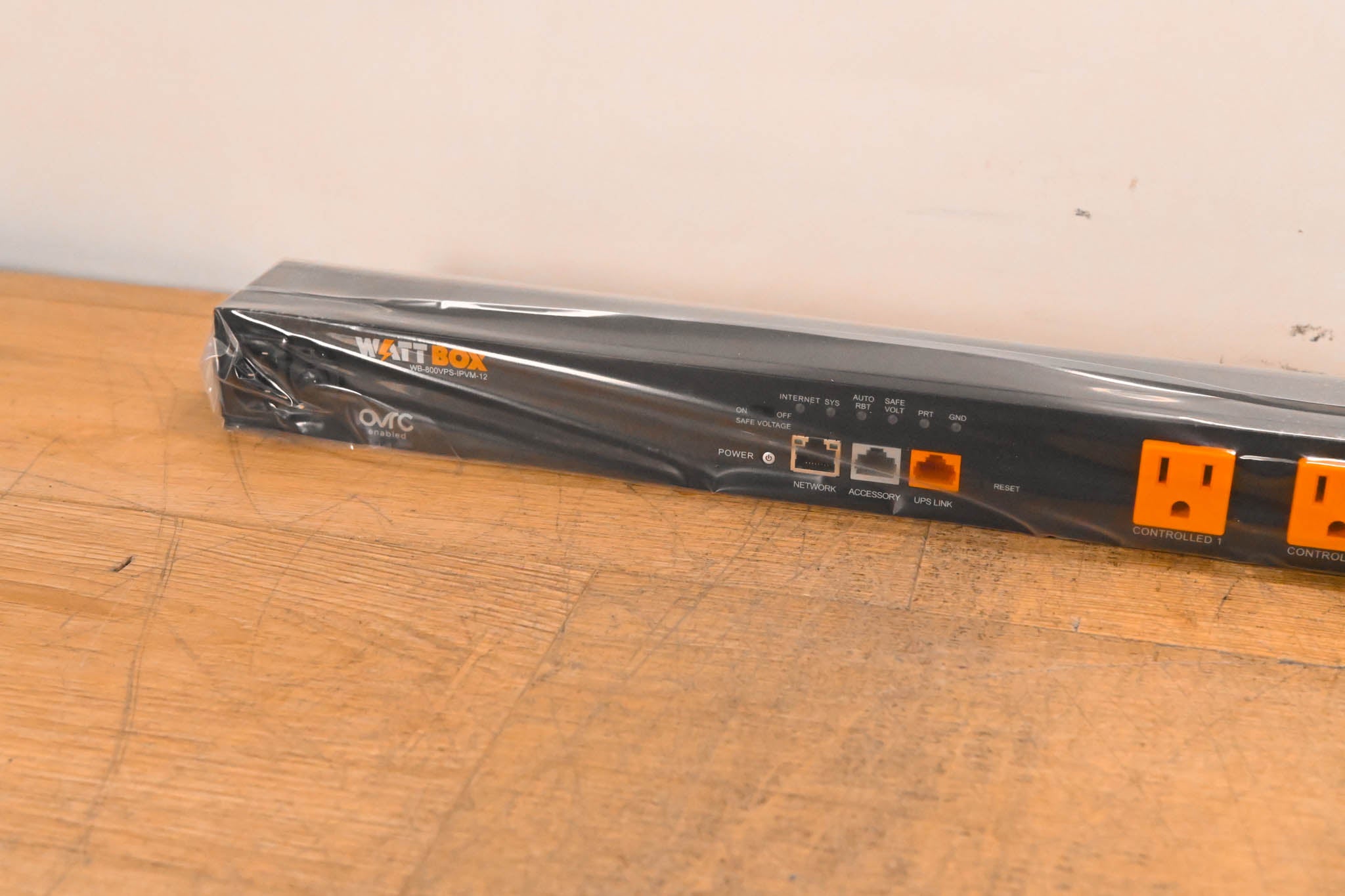 WattBox WB-800VPS-IPVM-12 Vertical IP Power Conditioner (12 Outlets)