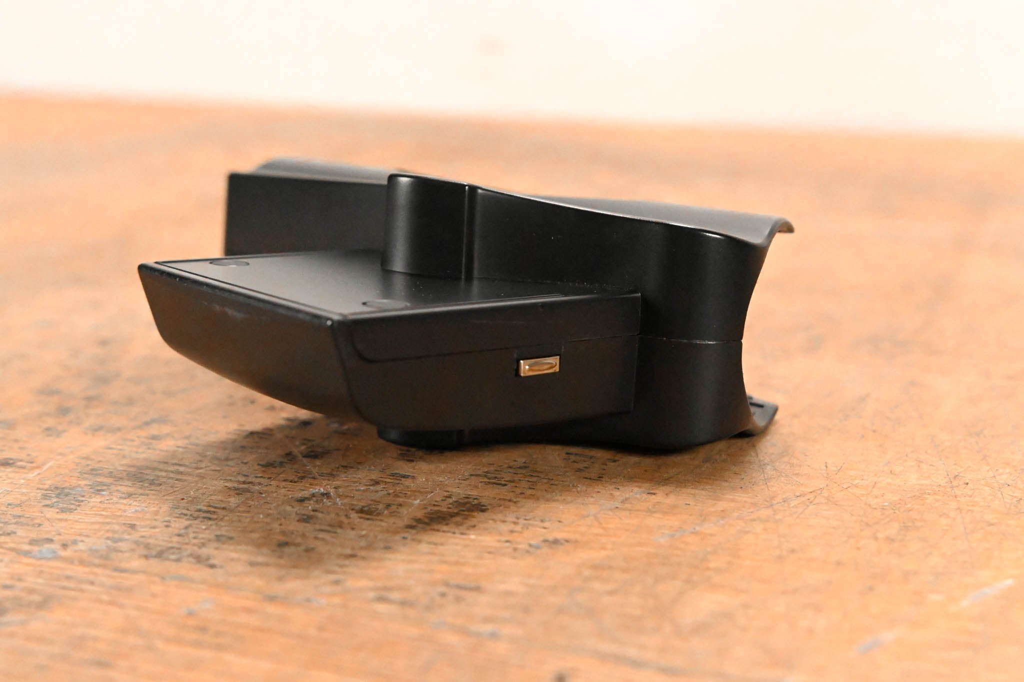 Sennheiser LA 2 Charging Adapter