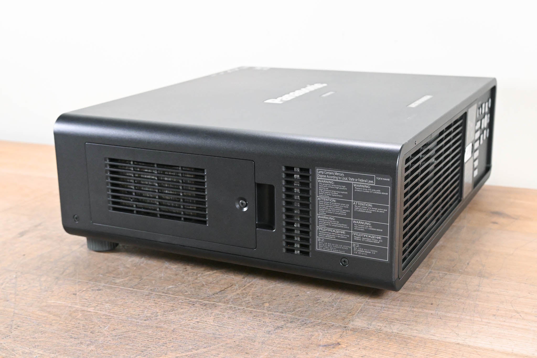 Panasonic PT-DZ6710UL 6,000-Lumen WUXGA Large Venue DLP Projector