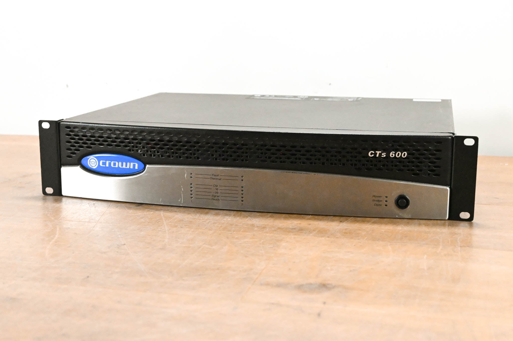 Crown CTs 600 Two-Channel 300W Power Amplifier