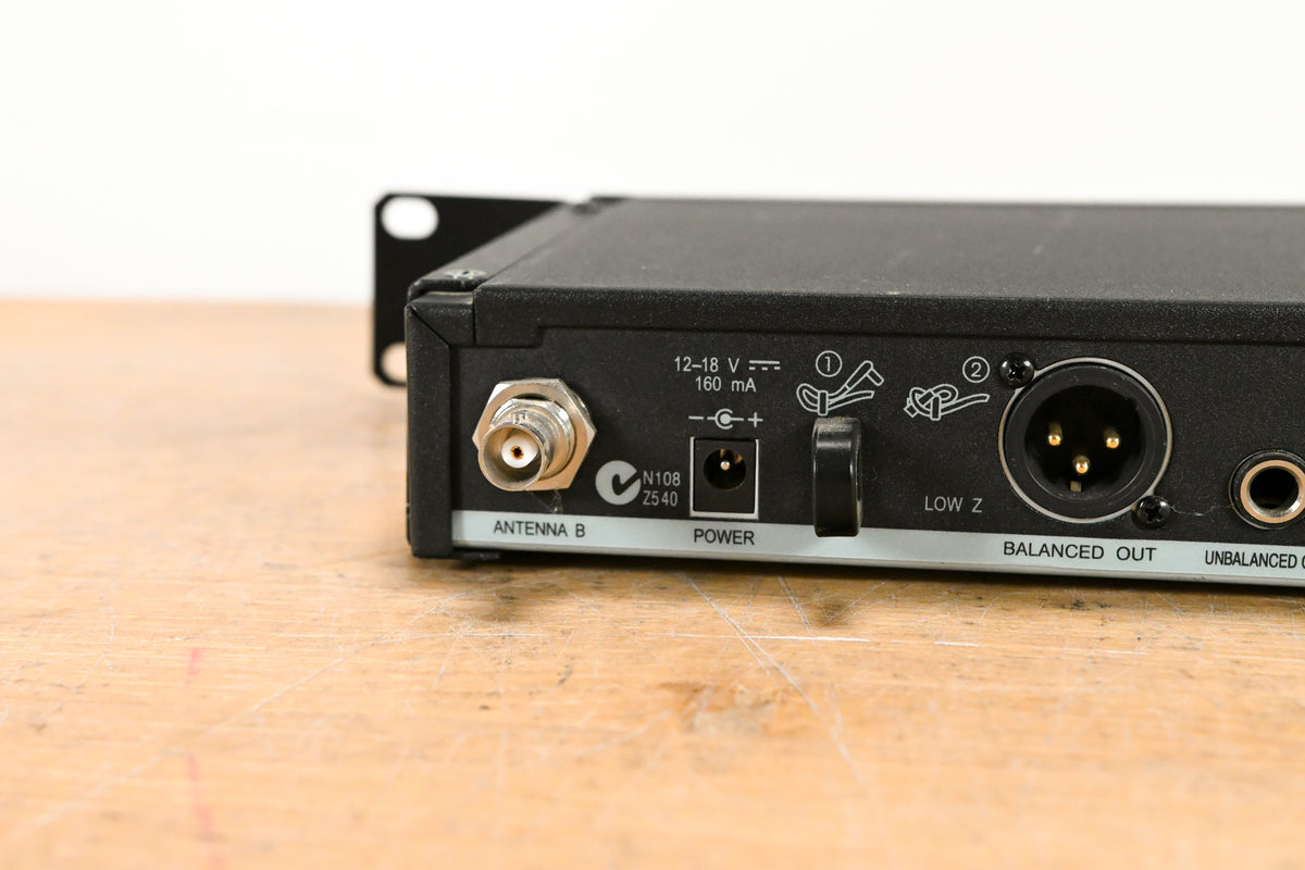 Shure SLX4 Wireless Receiver - H5 Band: 518-542 MHz (NO POWER SUPPLY)