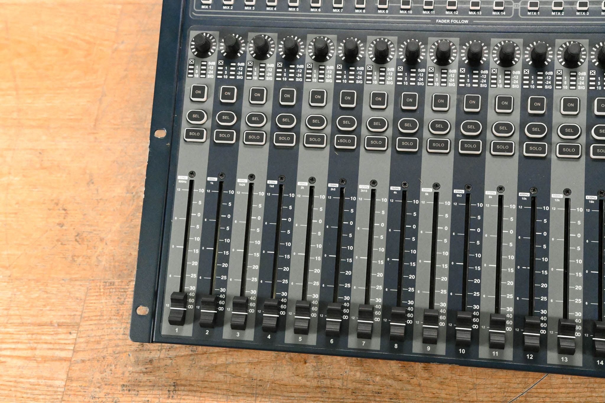 Soundcraft Si Expression 1 16-Channel Digital Audio Mixing Console