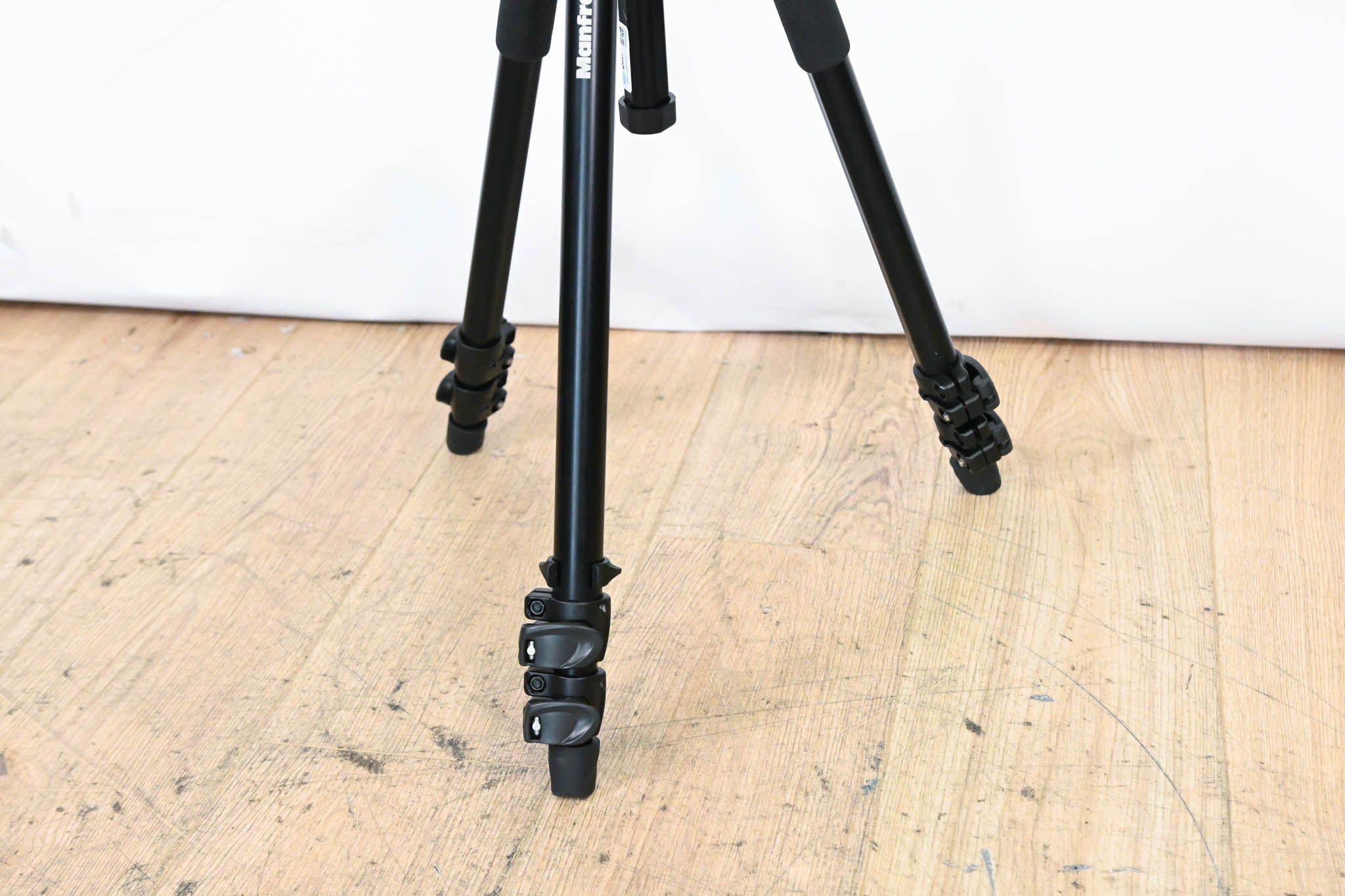 Manfrotto 496RC2 Tripod Head with 290 3-Stage Aluminum Tripod