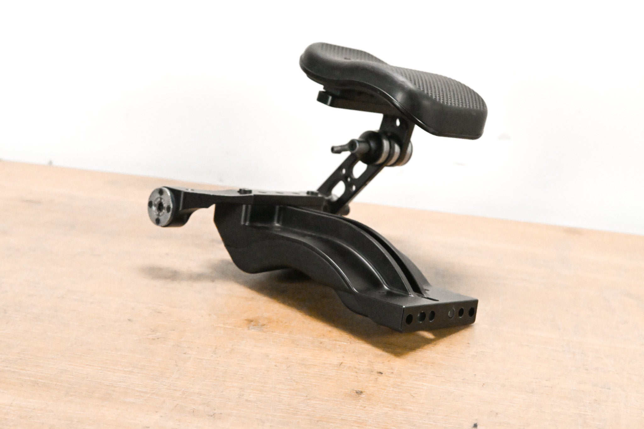 RED Digital Cinema DSMC Shoulder Pad Rig w/ Straight Dogbone A & Aux Pad