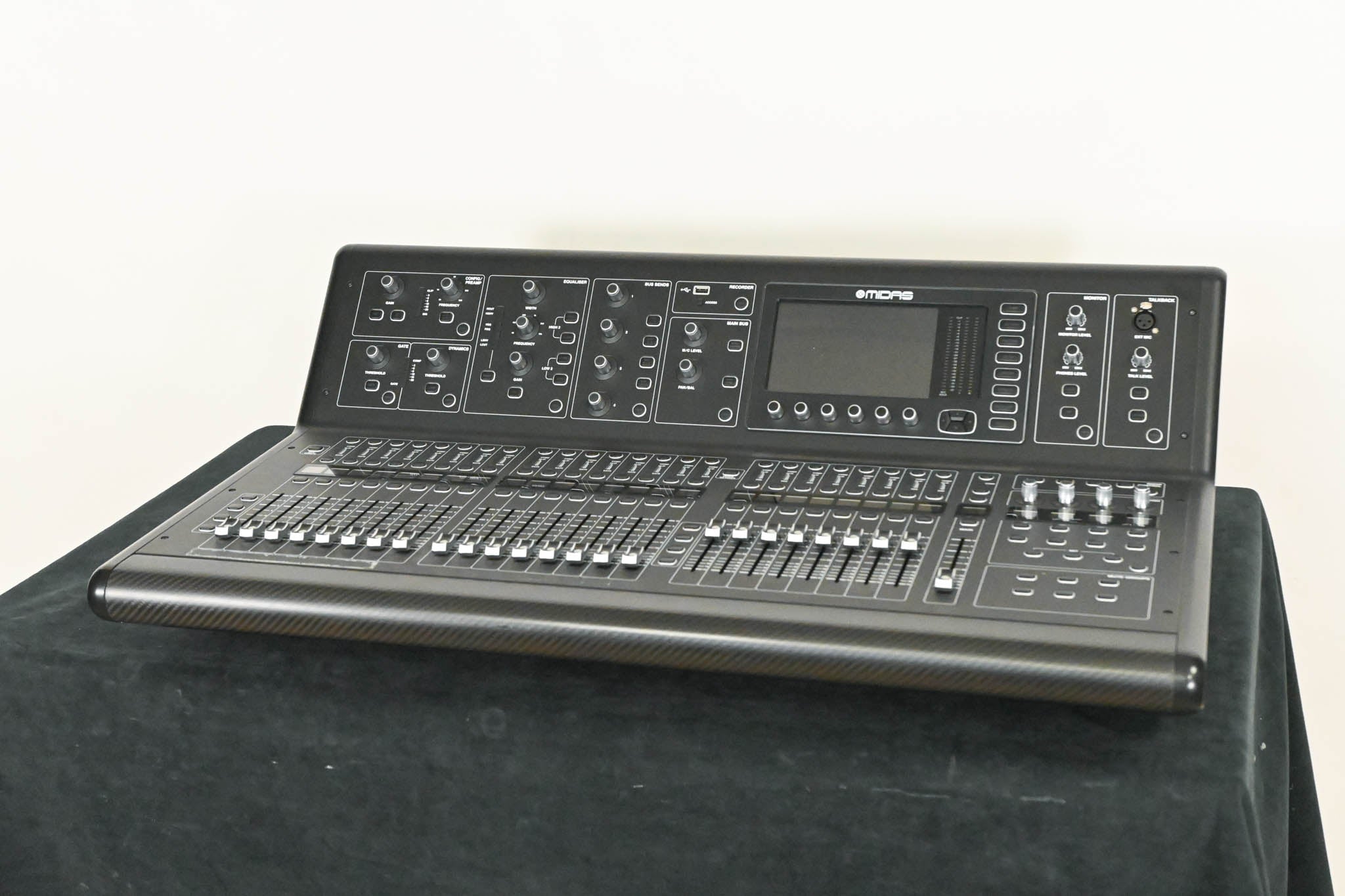 Midas M32 40-Channel Digital Audio Mixing Console