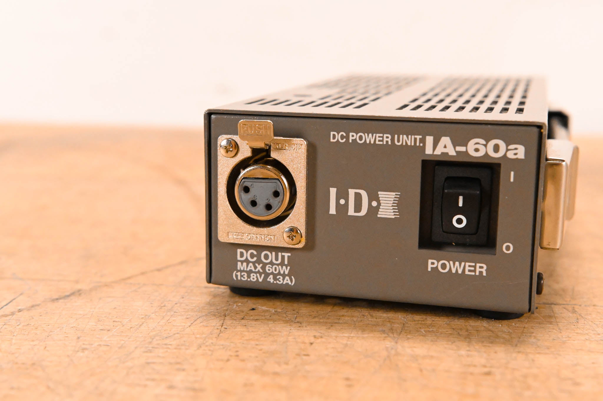 IDX System Technology IA-60a Single-Channel DC Power Supply