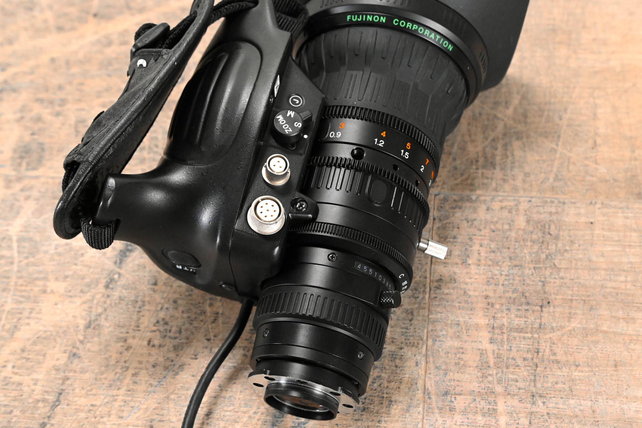 Fujinon Th17x5BRMU Broadcast Zoom Lens - 1:1.4/5-85mm