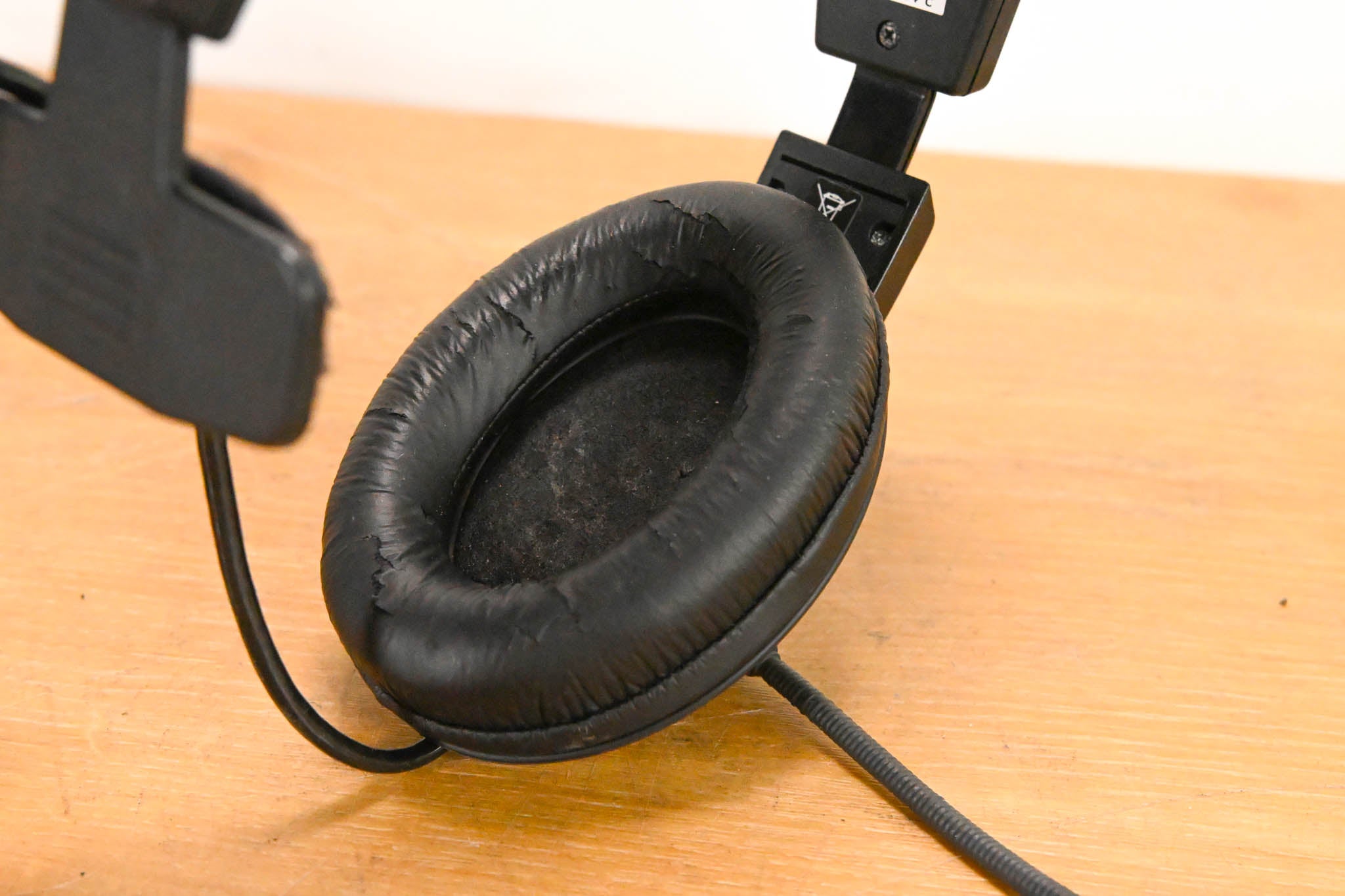 Clear-Com CC-15-MD4 Single-Ear Intercom Headset with Mini DIN Connector