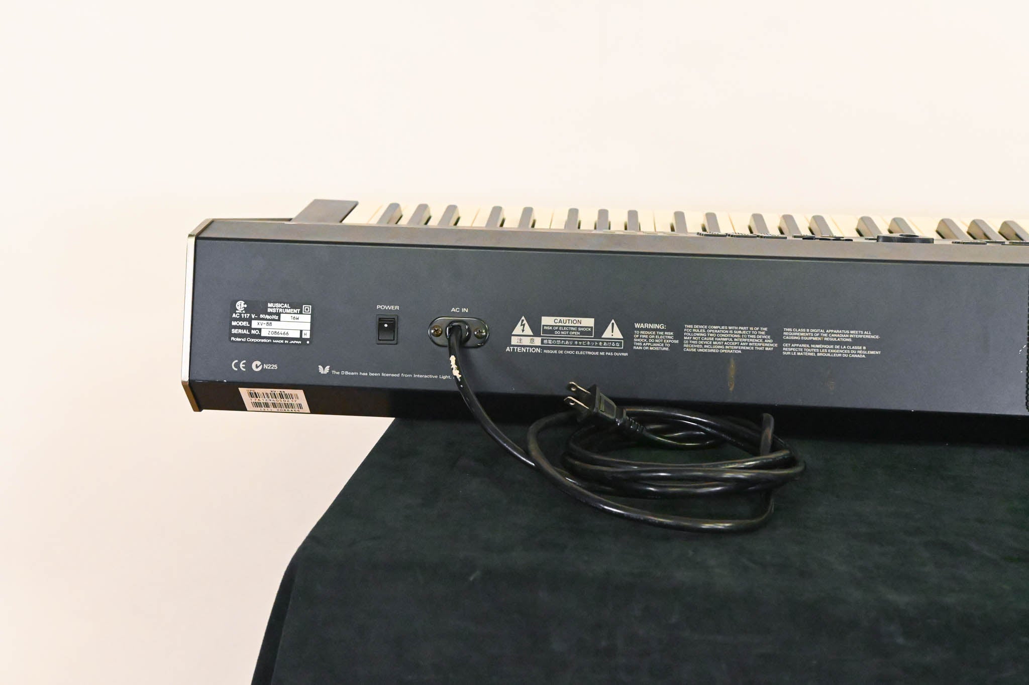 Roland XV-88 128-Voice Expandable Synthesizer