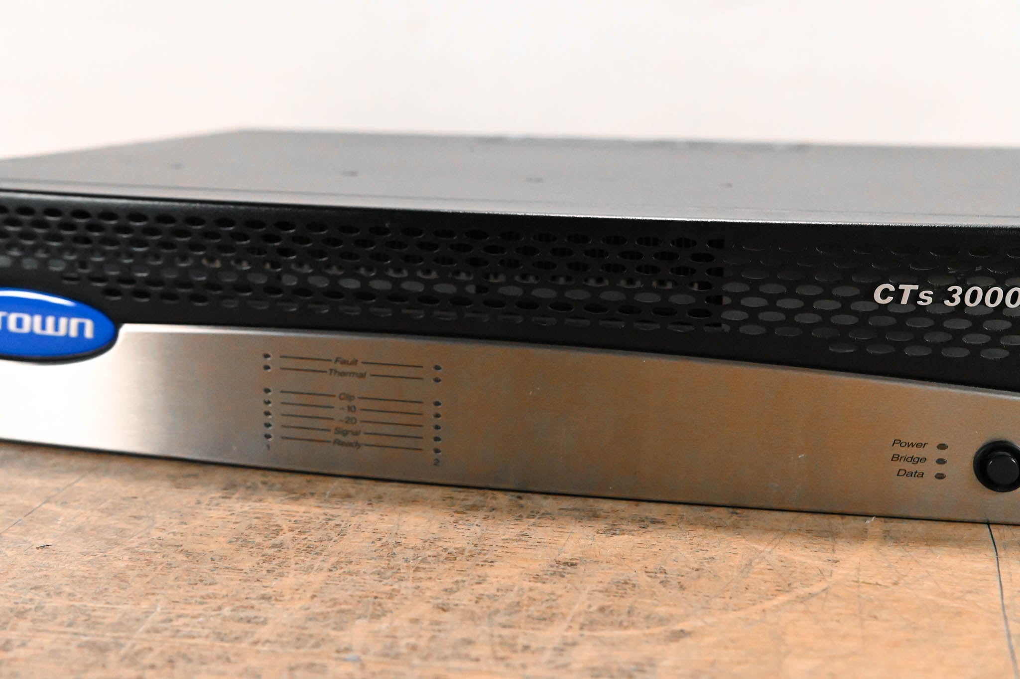 Crown CTs 3000 Two-Channel 1500W Power Amplifier