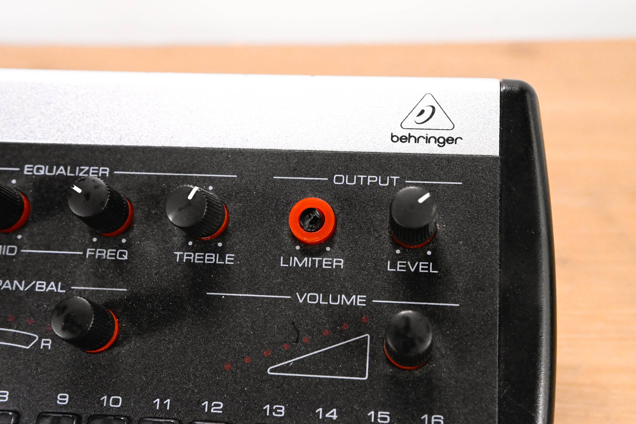 Behringer Powerplay P16-M 16-Channel Digital Personal Mixer