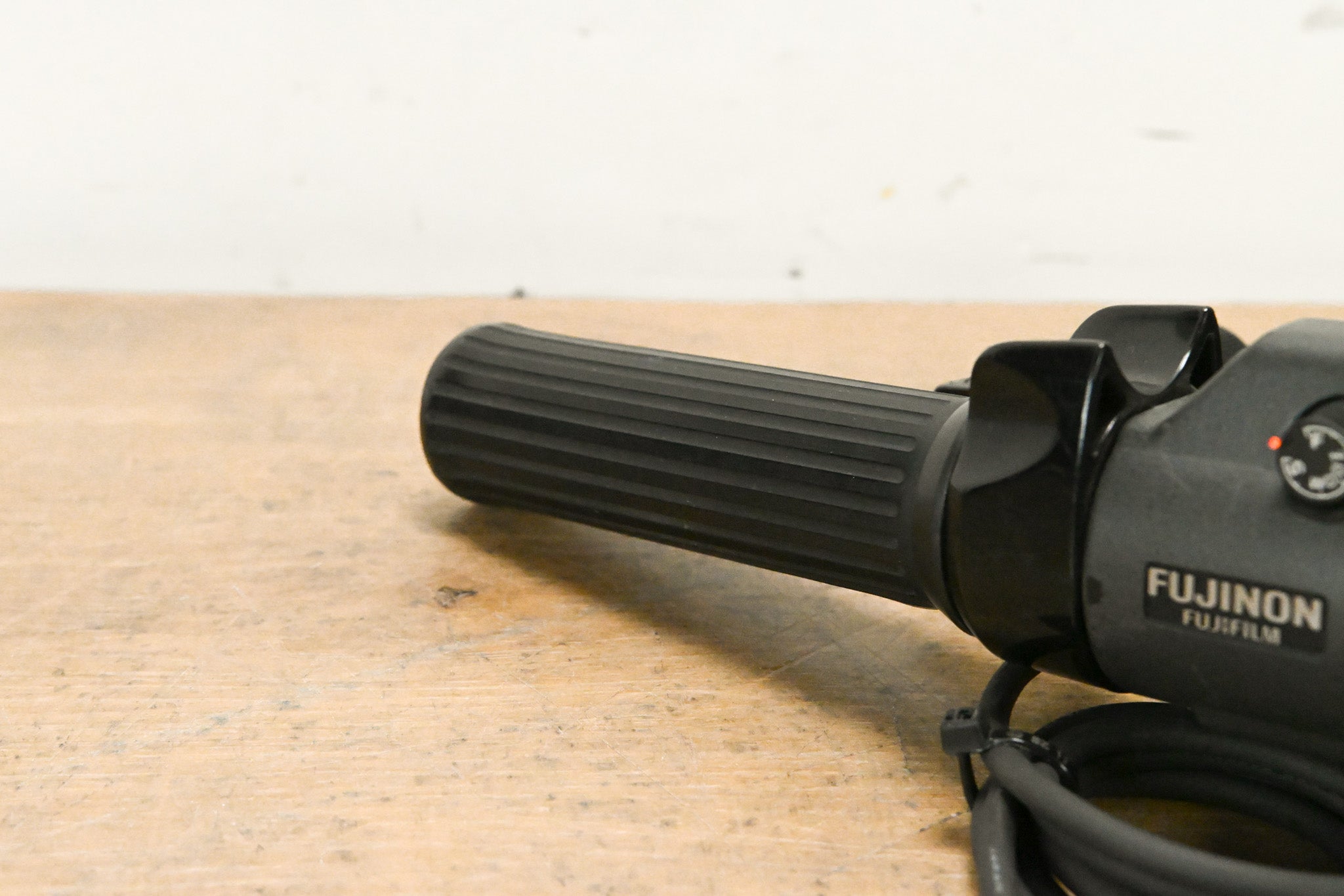 Fujinon ERD-20A-A02 Zoom Demand with MCA-7 Mounting Clamp