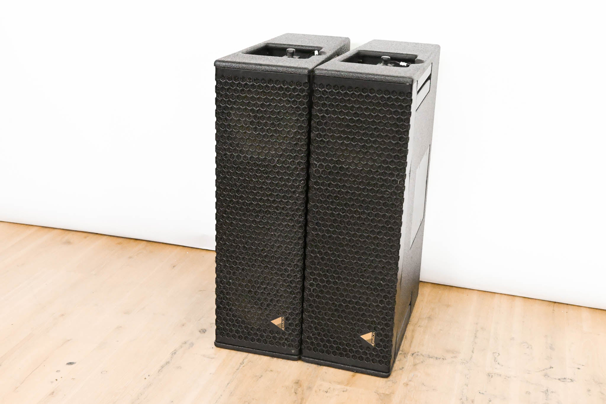 Adamson SpekTrix 3-Way Full Range Line Array Loudspeaker (PAIR)