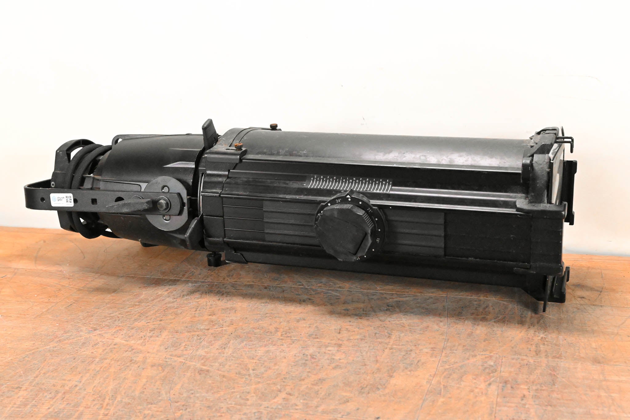 ETC Source Four Zoom 15-30 Degree 750 Ellipsoidal Light