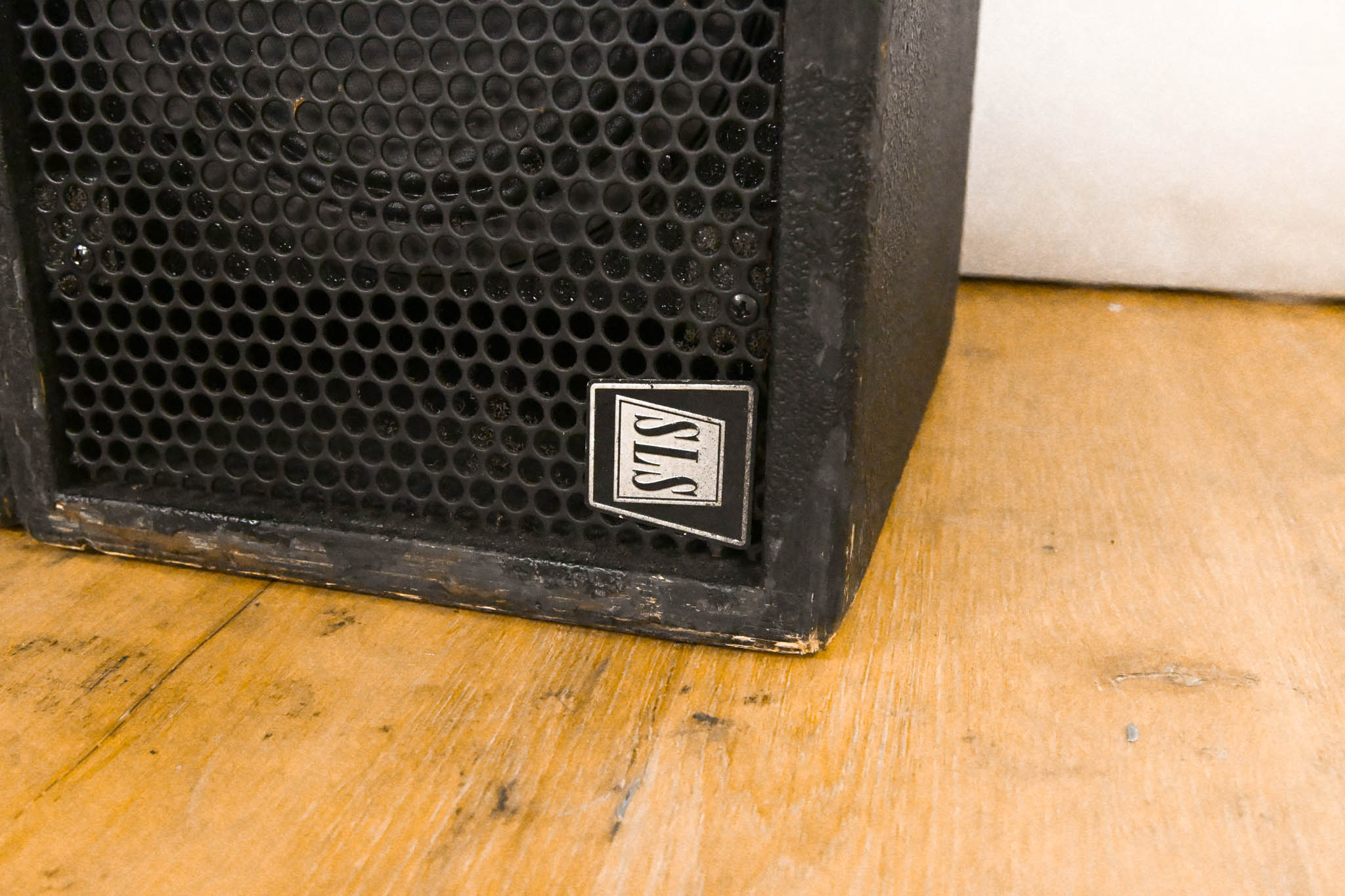 SLS FF2605 Front Fill Loudspeaker (PAIR)