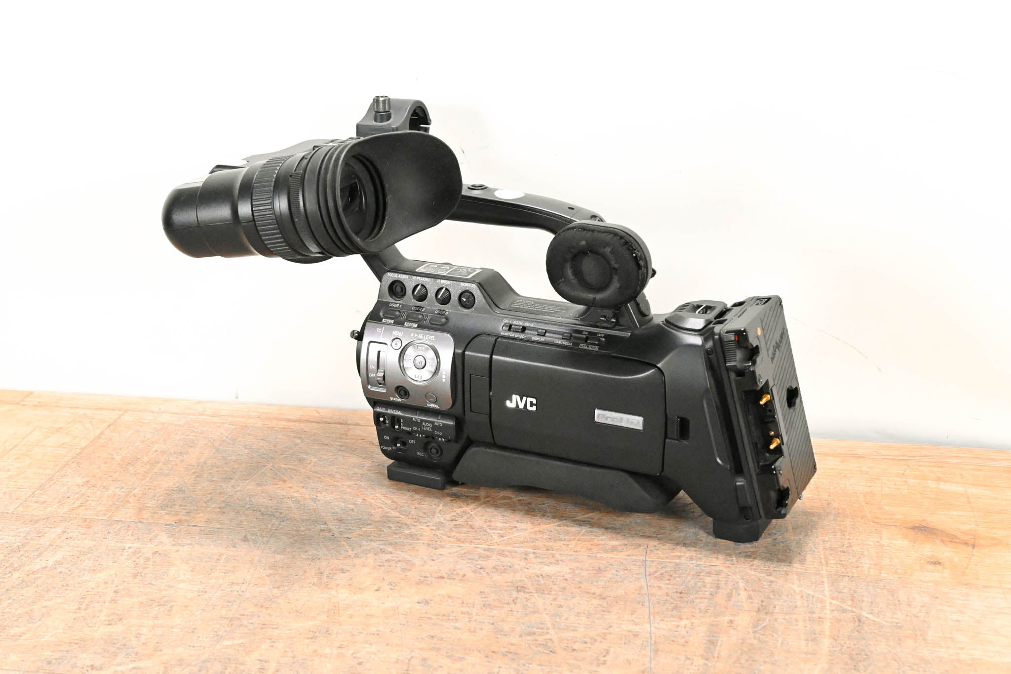 JVC GY-HM700U ProHD Compact Shoulder Solid-State Camcorder