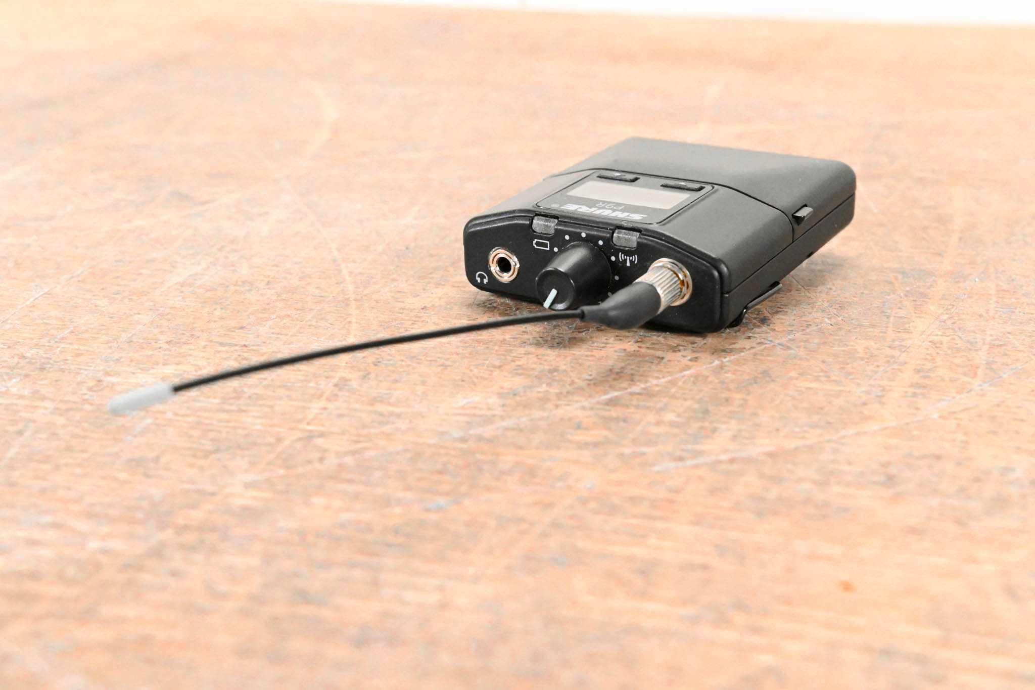 Shure P9R-L6 Wireless Bodypack Receiver - L6 Band: 656-692 MHz