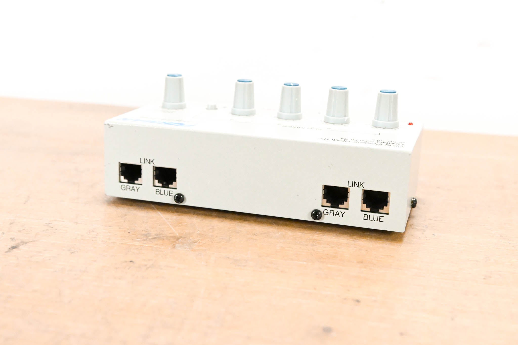 Furman HR-6 6-Channel Headphone Mixing Station