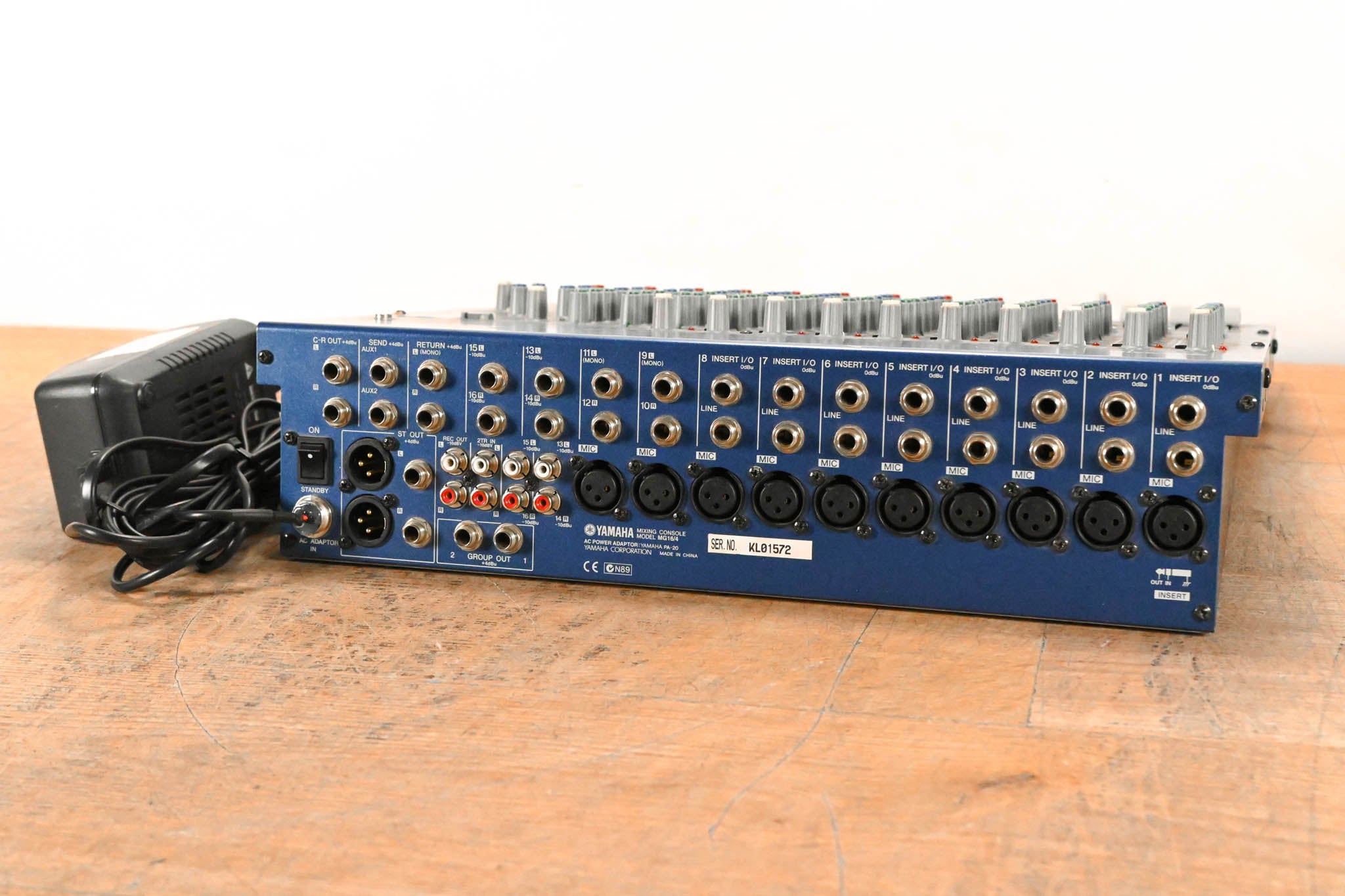 Yamaha MG16/4 16-Channel 4-Bus Analog Mixing Console