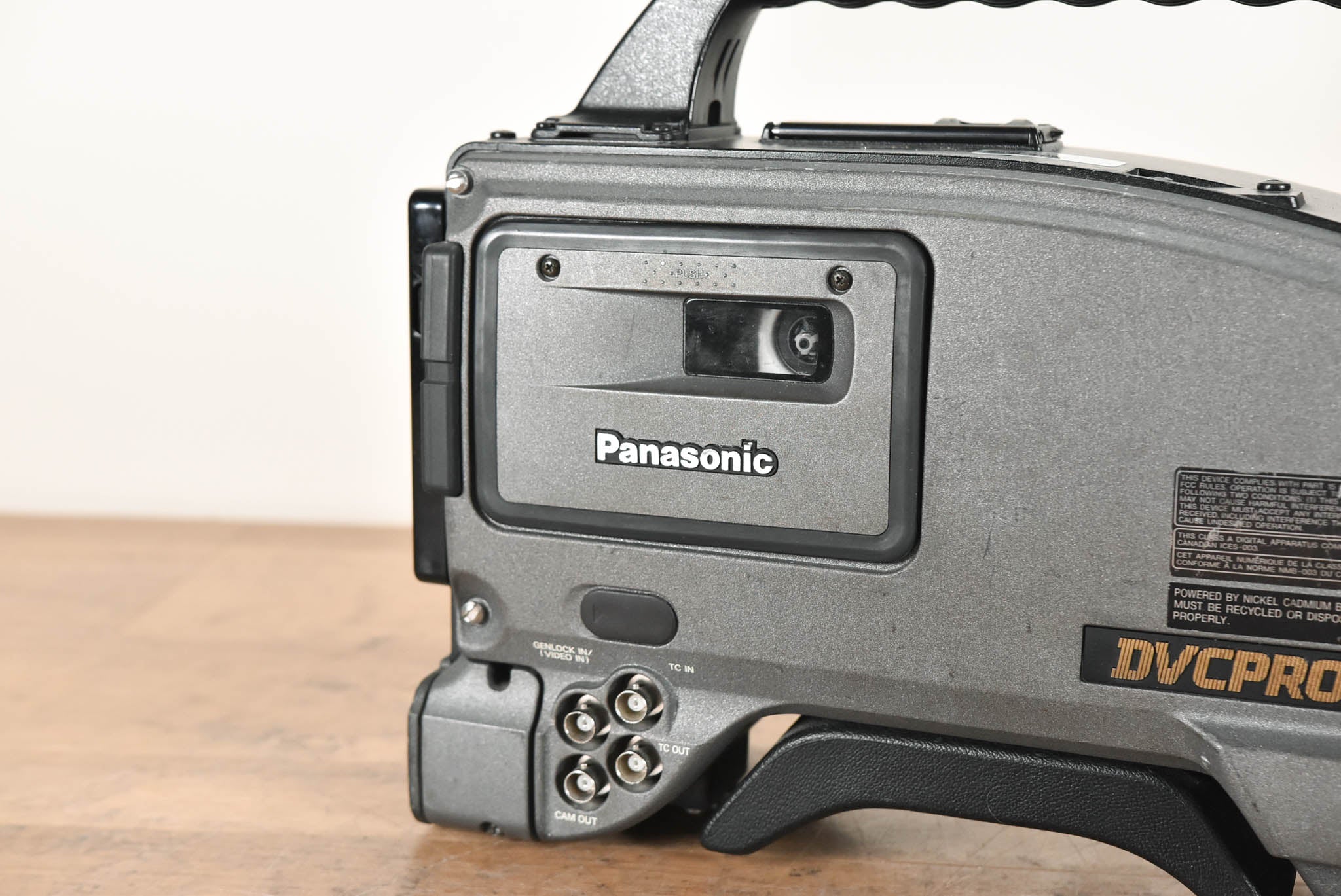 Panasonic AJ-D610WAP 2/3 Inch 3-CCD DVCPRO Camcorder