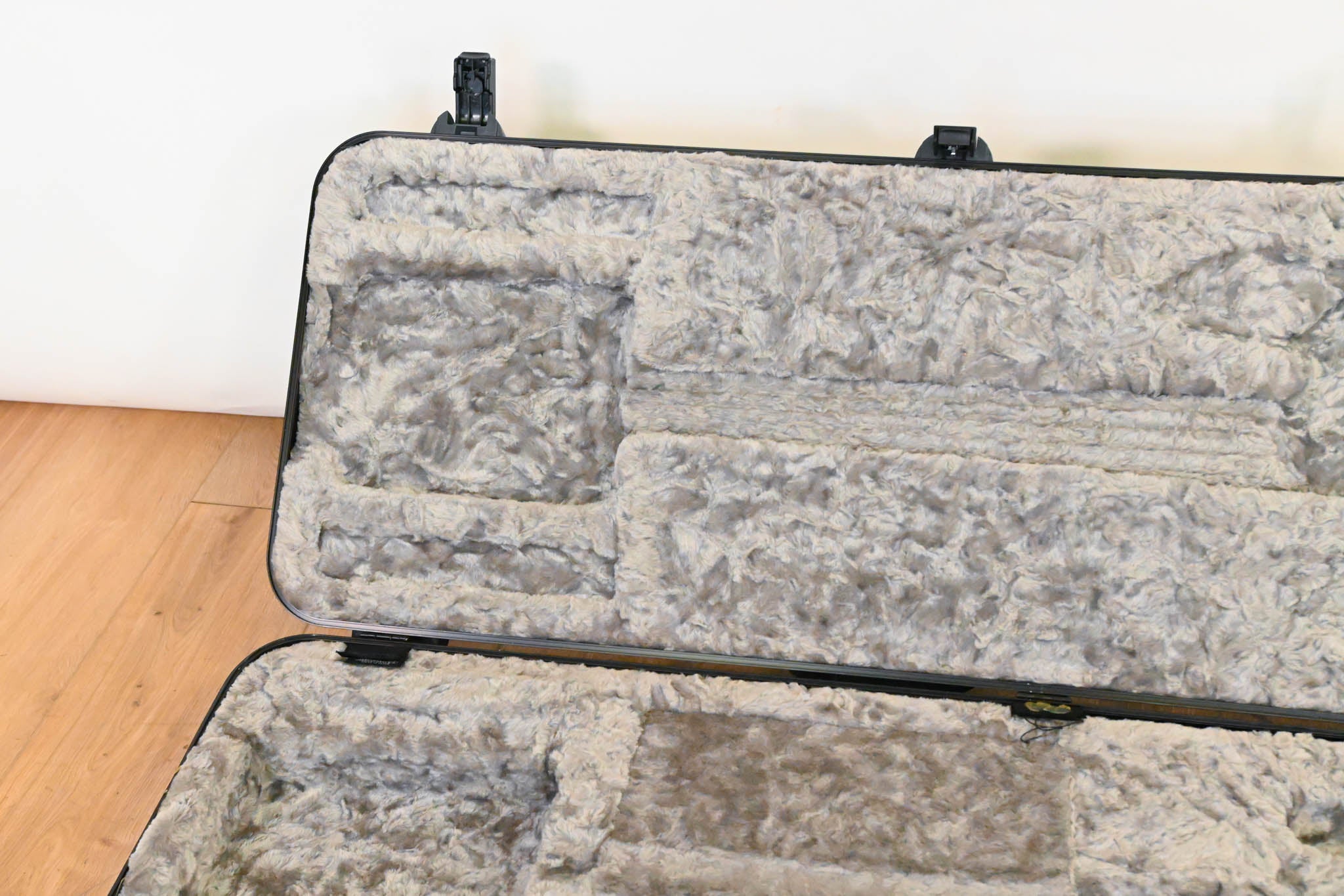 Fender Deluxe Molded Bass Case - Black