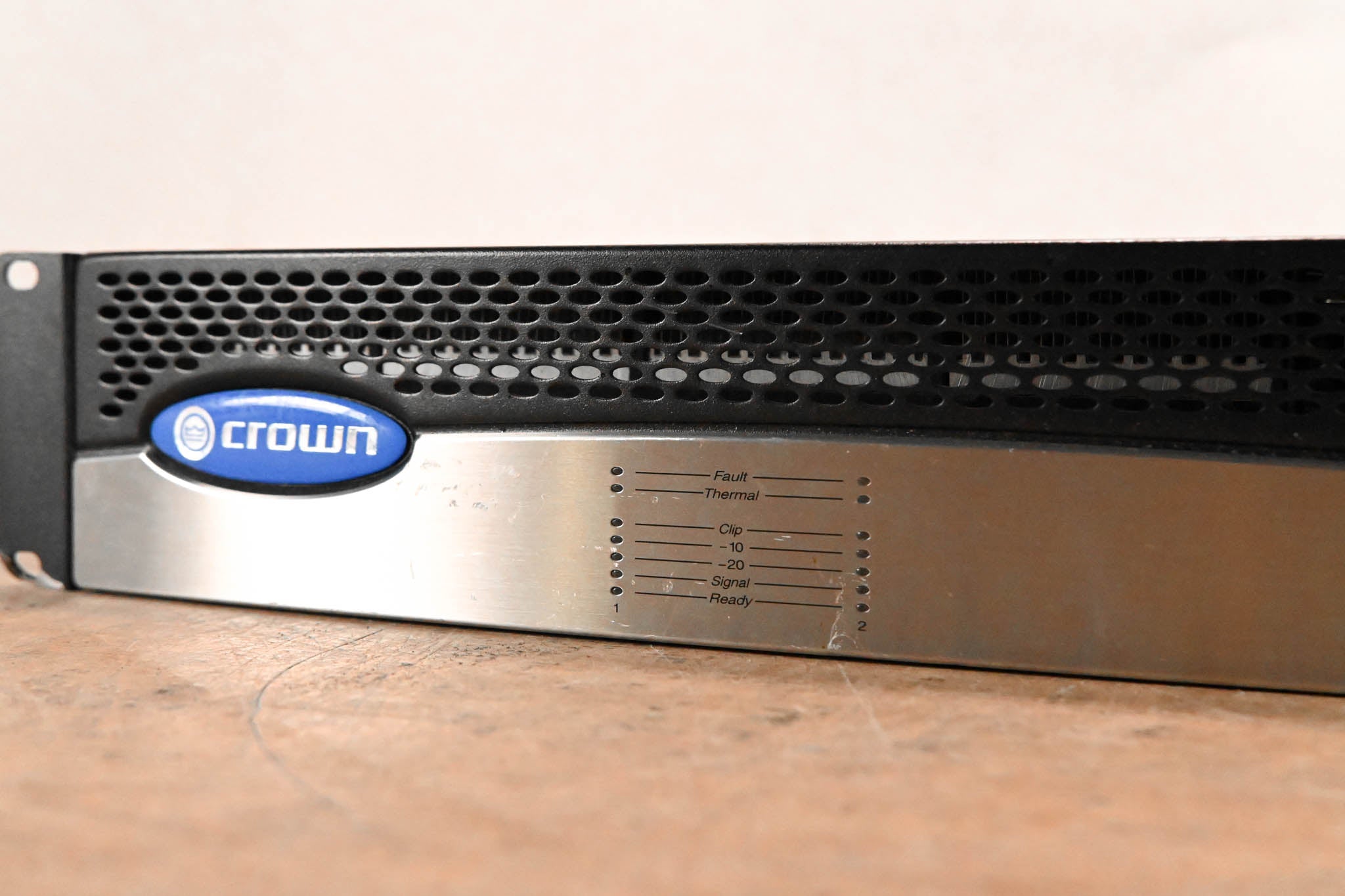 Crown CTs 2000 2-Channel 1000W Power Amplifier