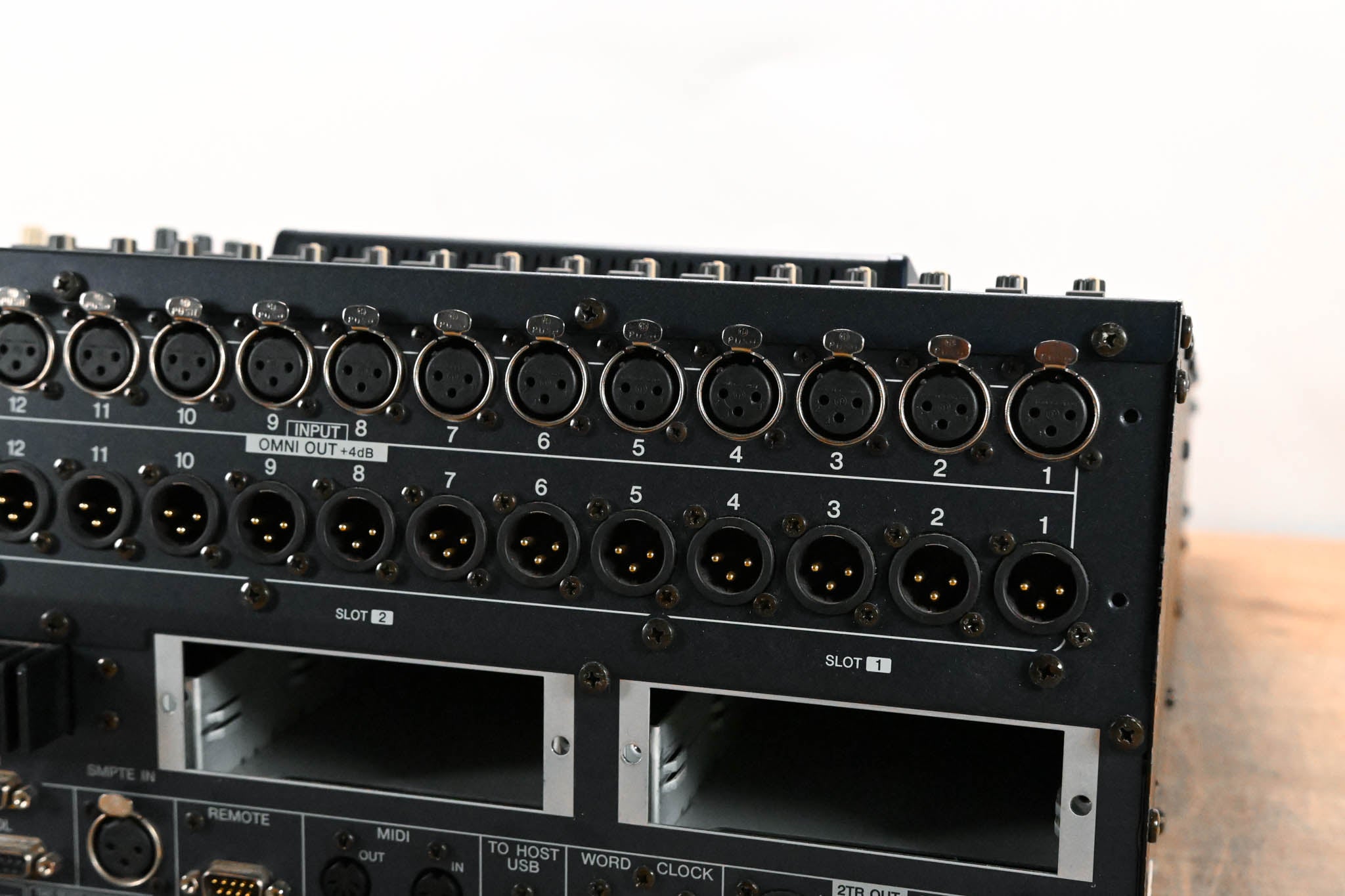 Yamaha DM1000 48-Channel Digital Audio Mixing Console