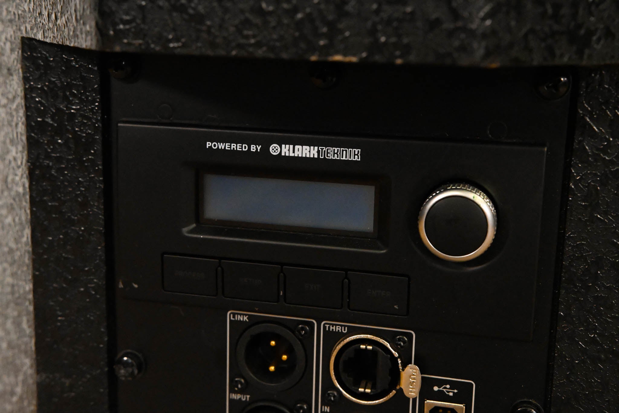 Turbosound NuQ102-AN 10" 600W Loudspeaker w/ Klark Teknik DSP & Ultranet