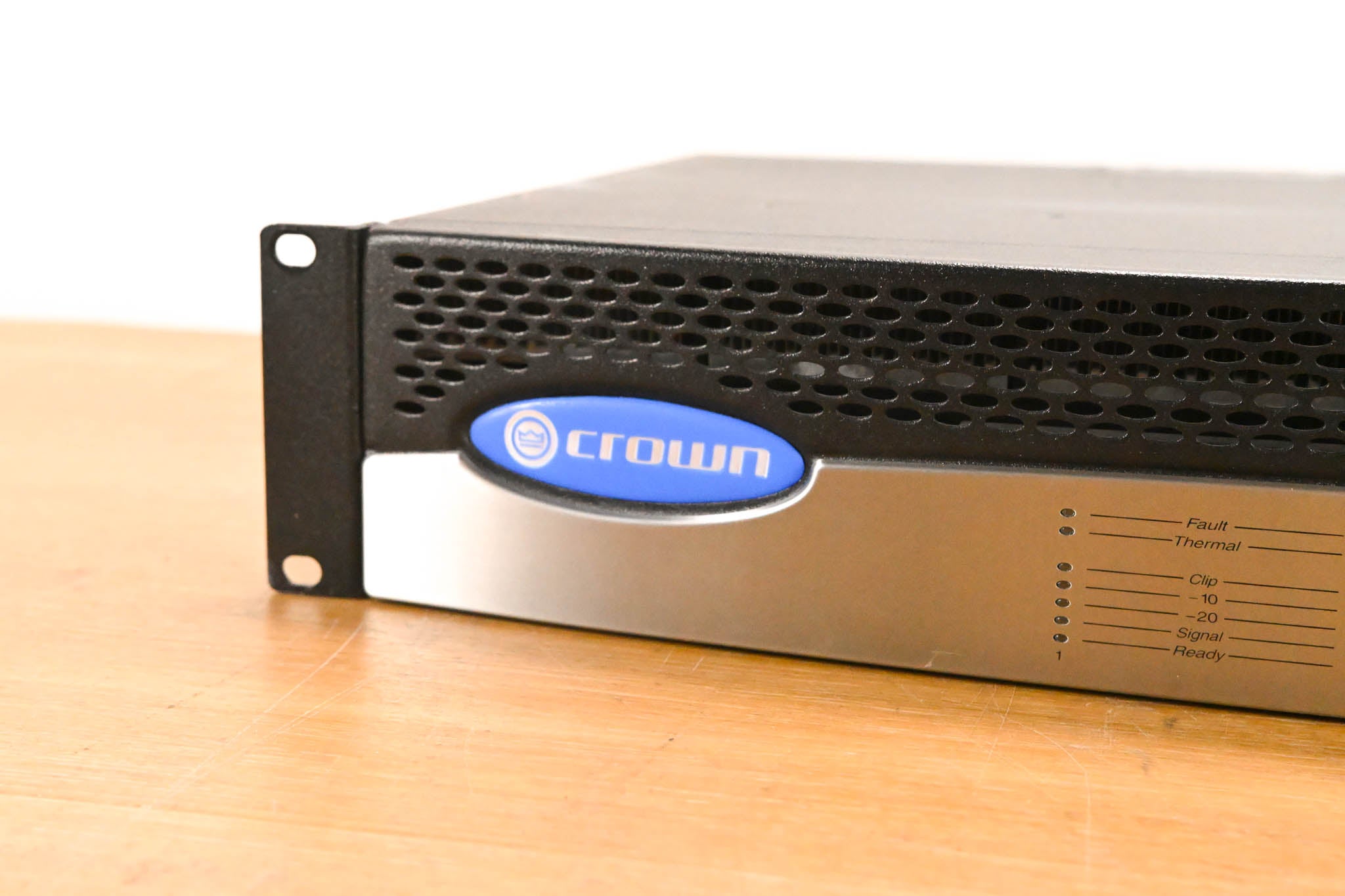 Crown CTs 2000 2-Channel 1000W Power Amplifier