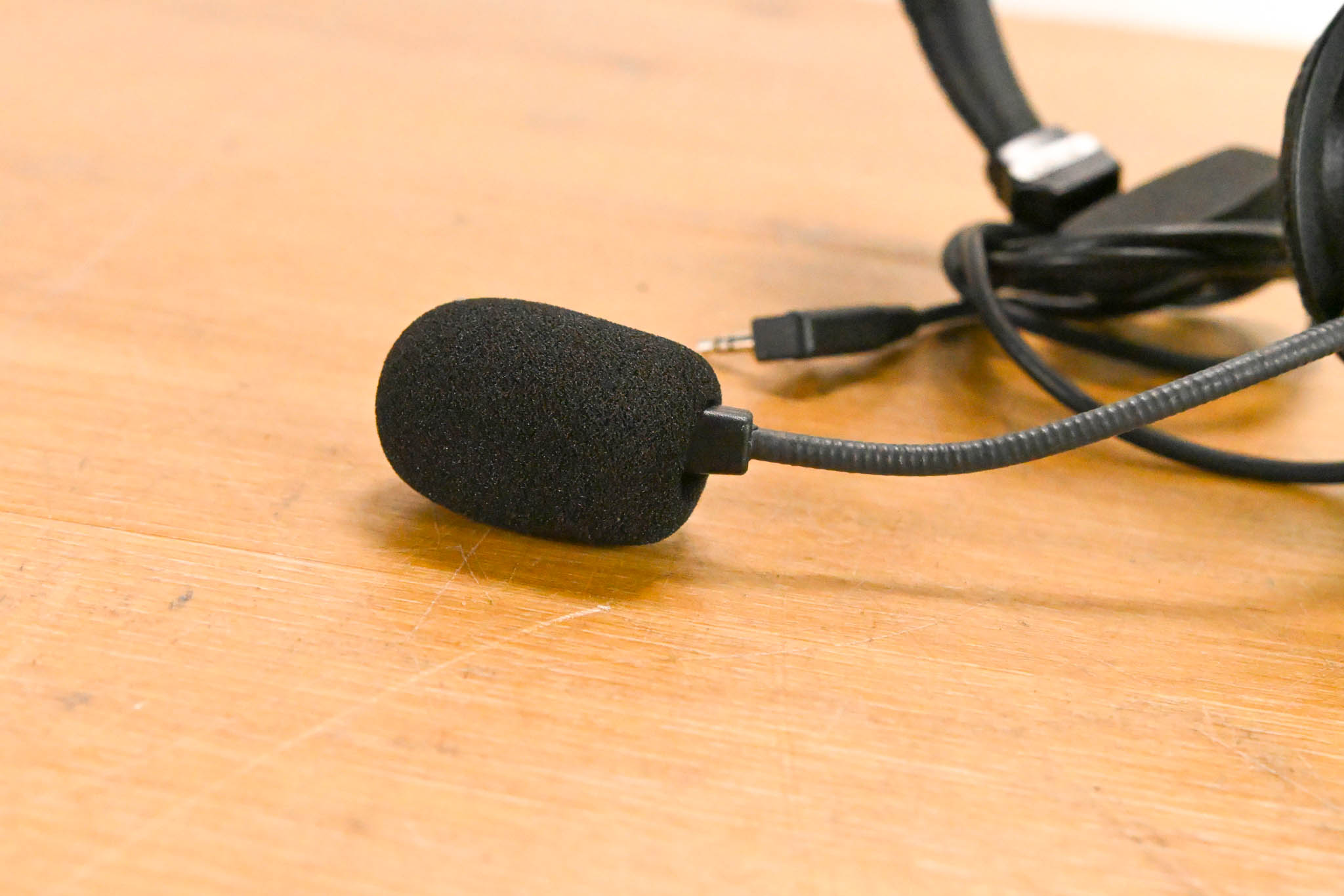 Eartec Single-Ear Slim Wired Headset